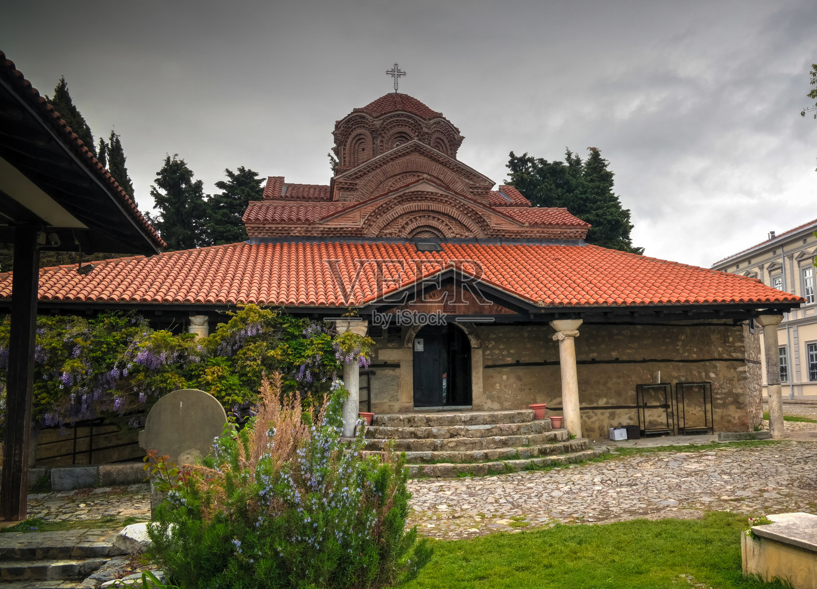 北马其顿奥赫里德圣母玛利亚佩里波托斯教堂的外景照片摄影图片