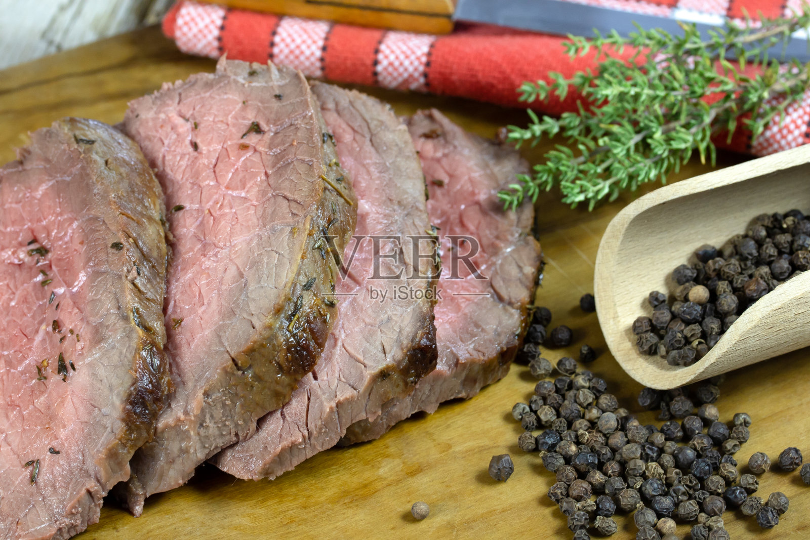 烤牛肉照片摄影图片