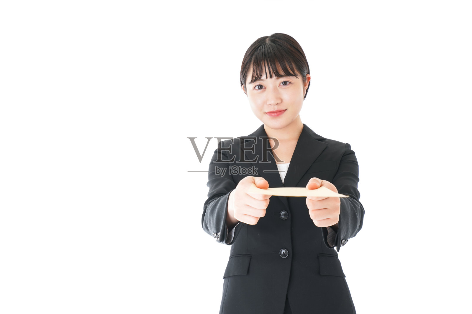 穿着西装提交文件的女商人照片摄影图片