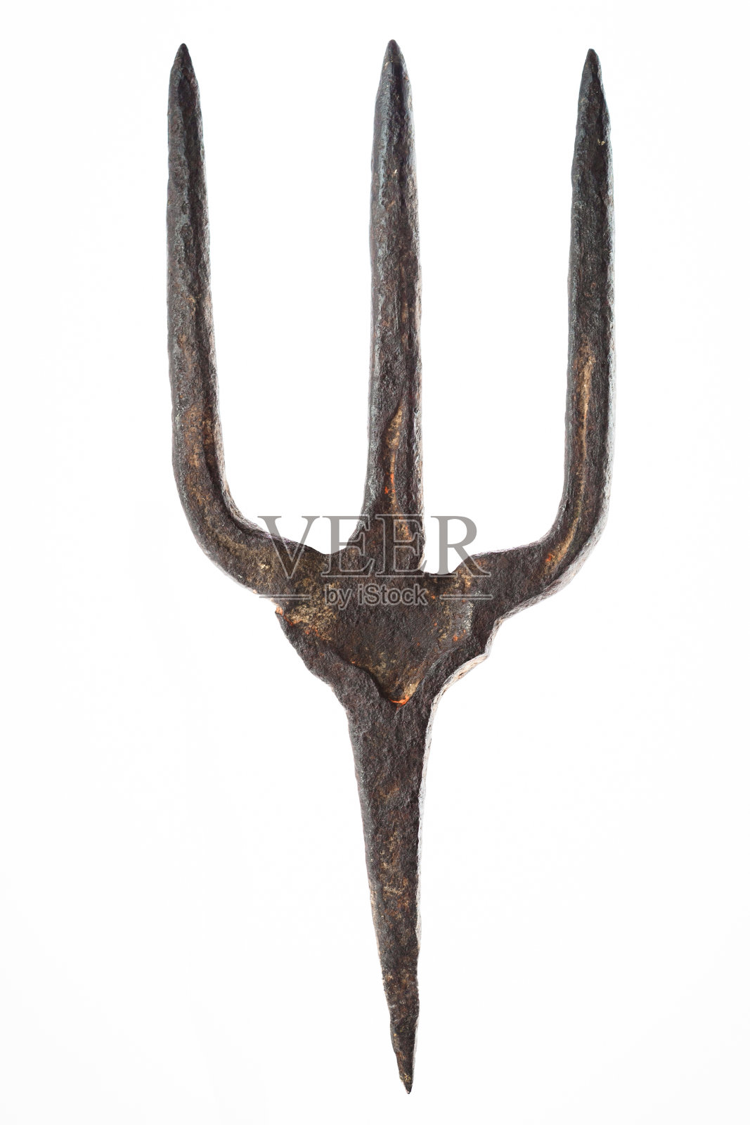 古董古董生锈的铁三叉戟工具上的白色背景照片摄影图片