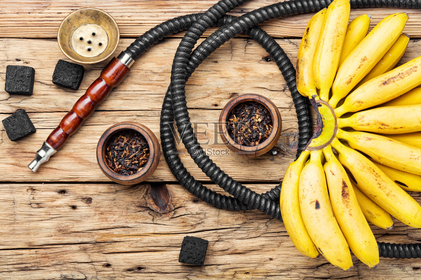 香蕉口味的水烟照片摄影图片