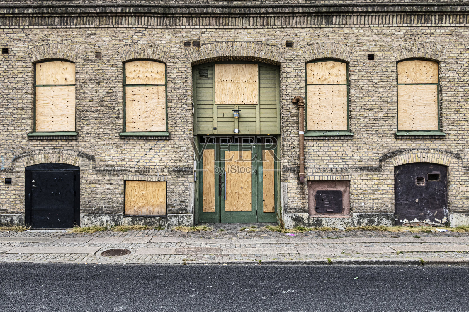 废弃的房子照片摄影图片