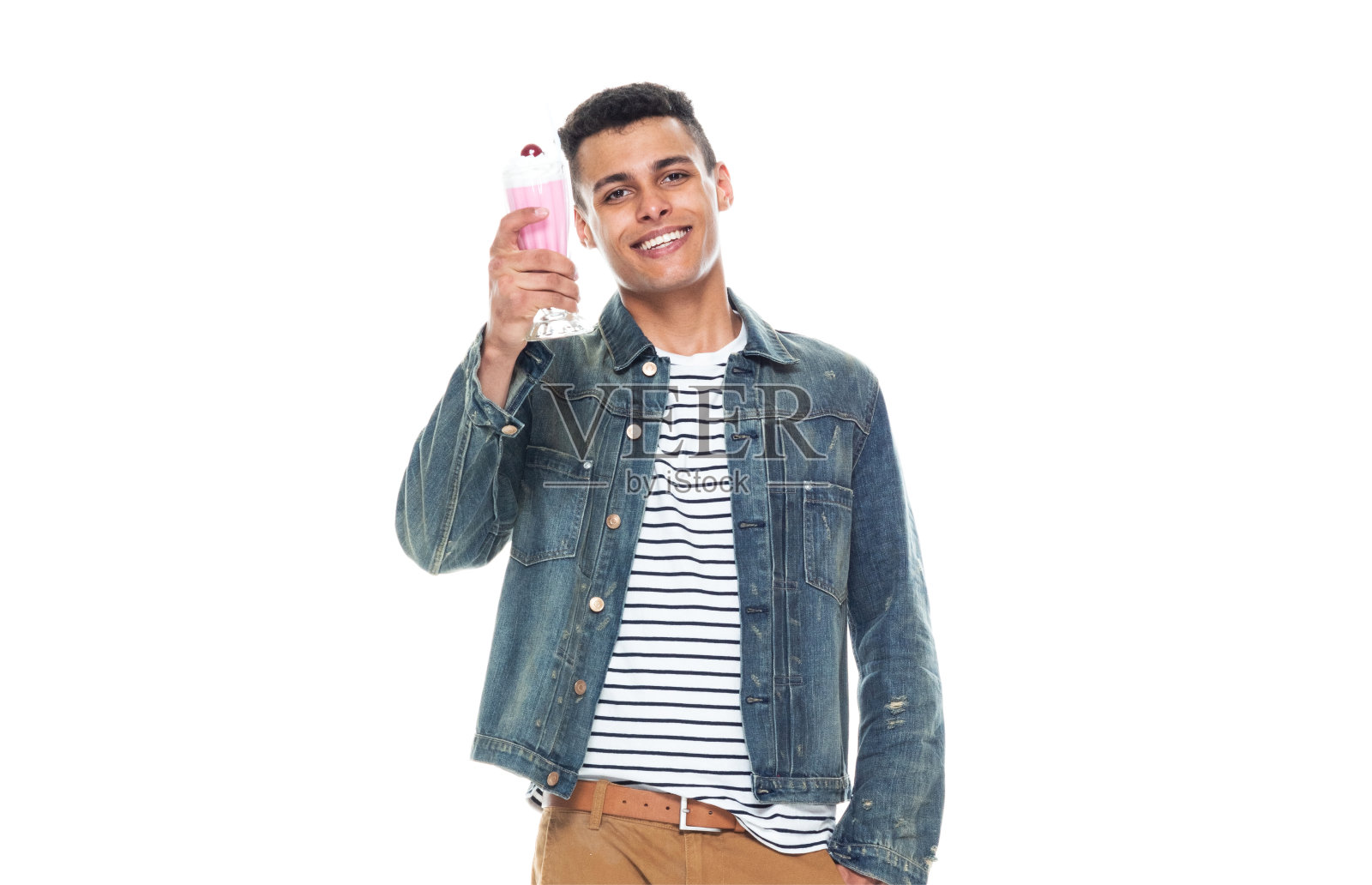 高大英俊的非裔美国男性照片摄影图片