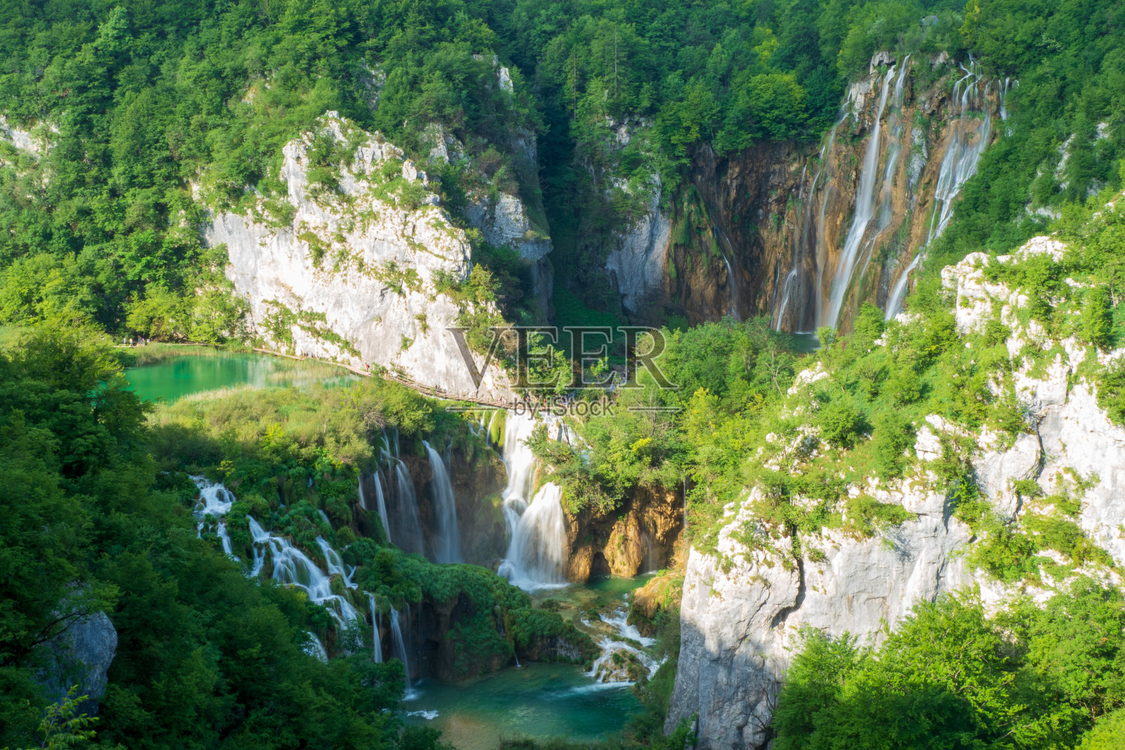 克罗地亚普利特维茨湖国家公园的大瀑布Veliki Slap风景照片摄影图片