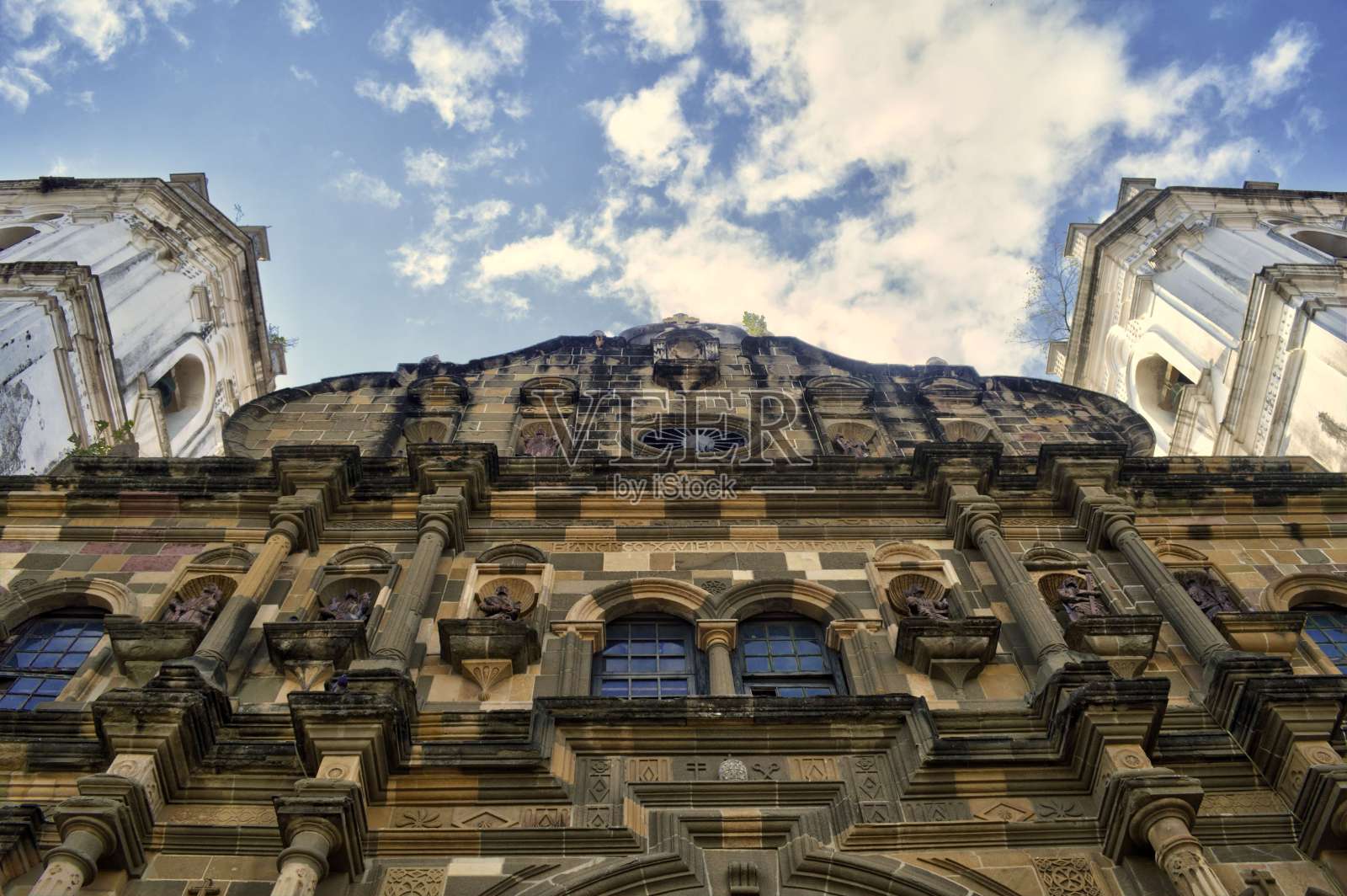 大教堂广场(市长广场)位于卡斯科·别霍巴拿马。联合国教科文组织世界遗产。靠近古巴拿马教堂的前顶照片摄影图片