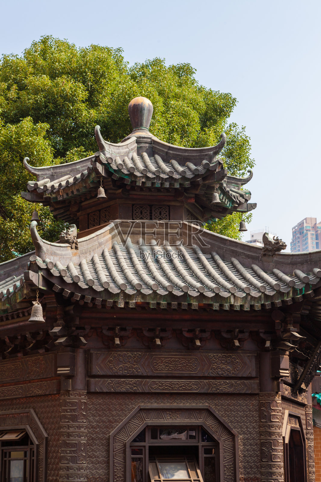 中国寺庙传统屋顶装饰照片摄影图片