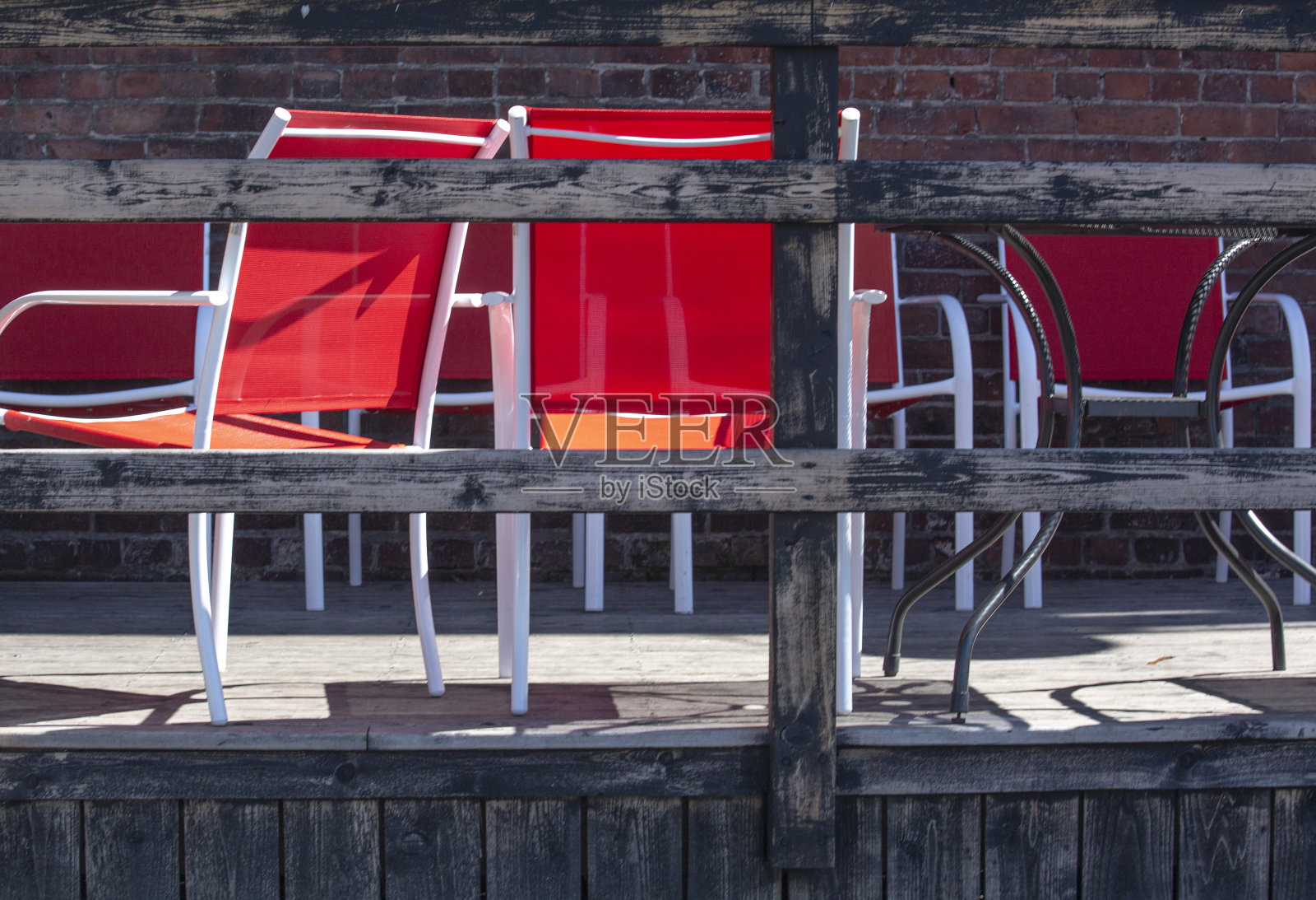 红色的椅子照片摄影图片