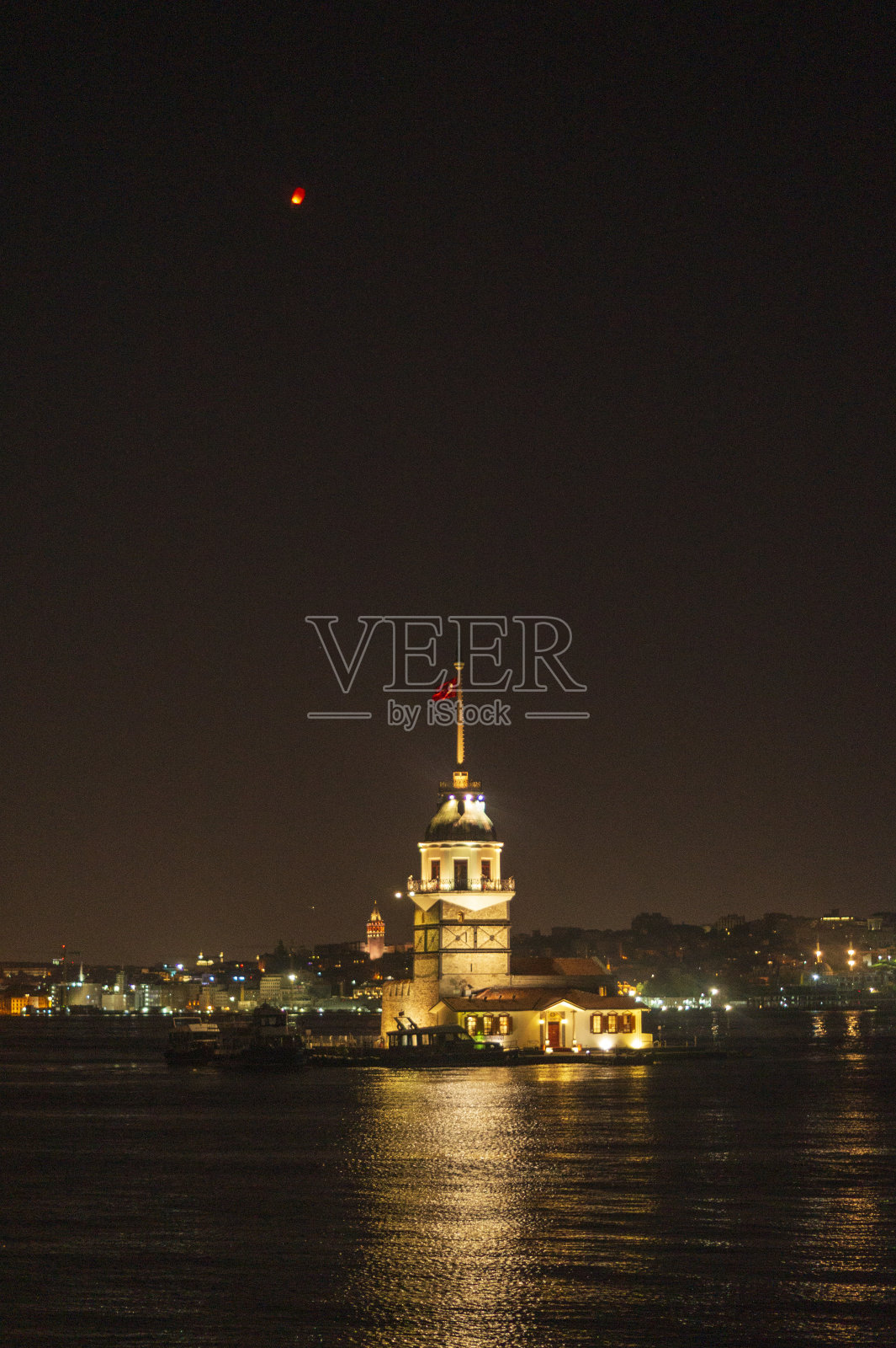 少女的塔照片摄影图片