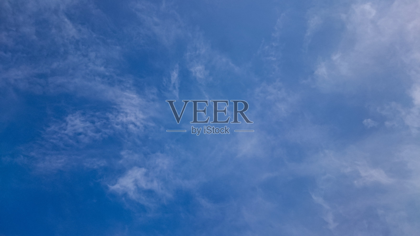 蓝色的天空多云的照片摄影图片