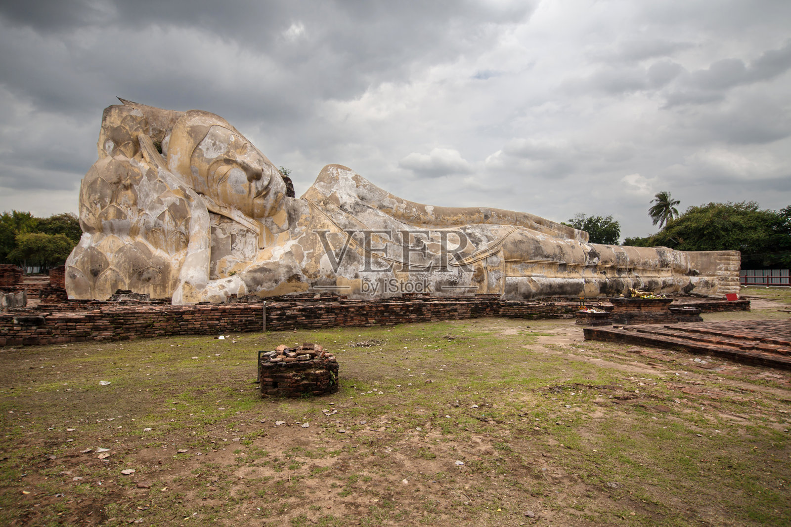 卧佛在Lokayasutharam照片摄影图片