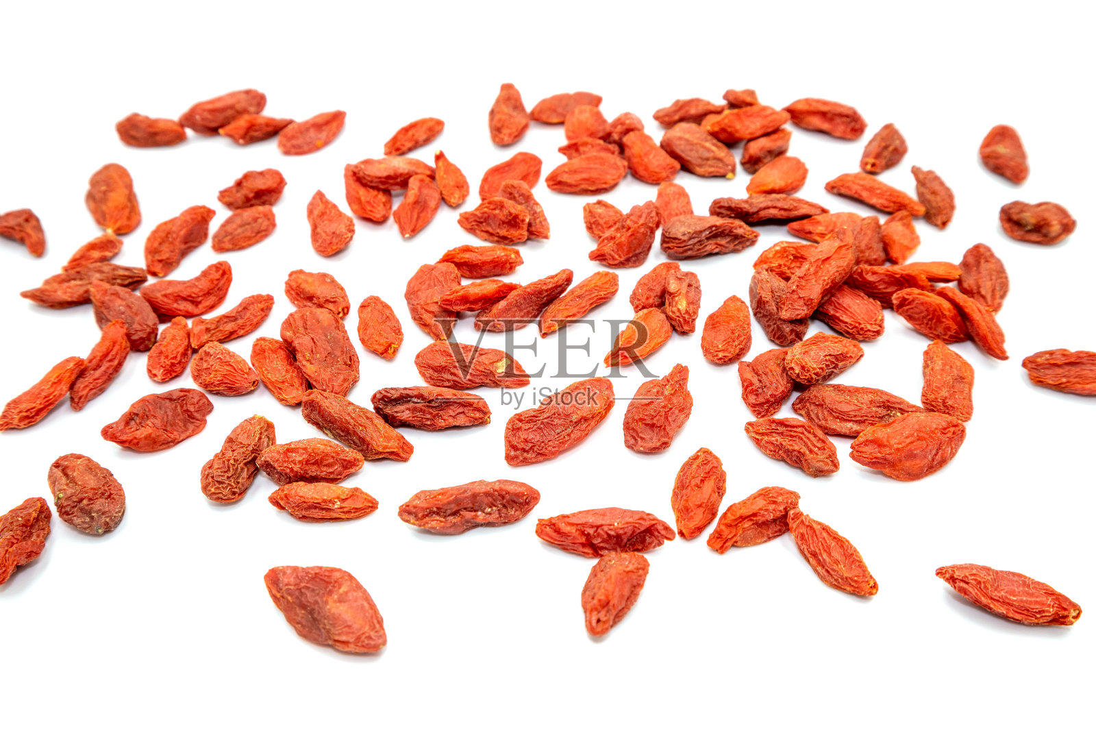 干枸杞莓图片上的白色背景，准备制成食品，适合图形和广告工作。照片摄影图片