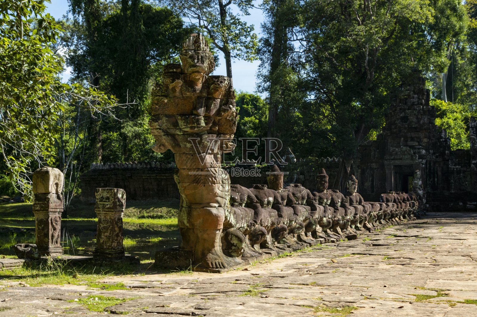 被毁坏的吴哥庙宇之一照片摄影图片