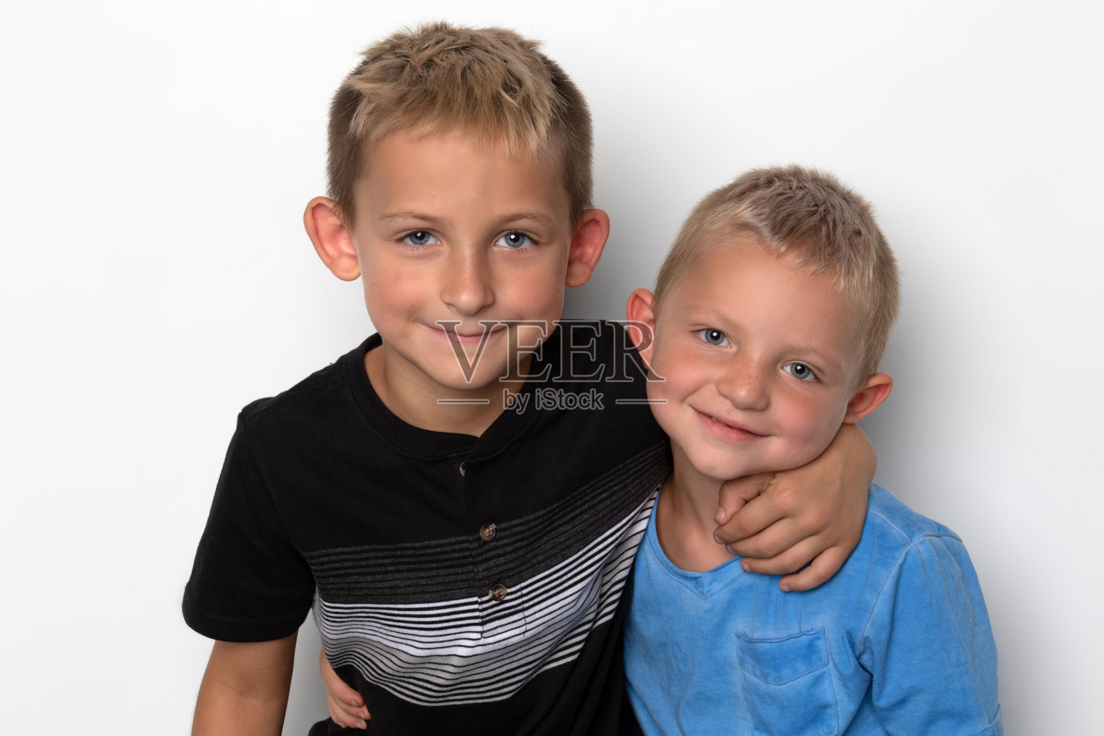 兄弟姐妹照片摄影图片