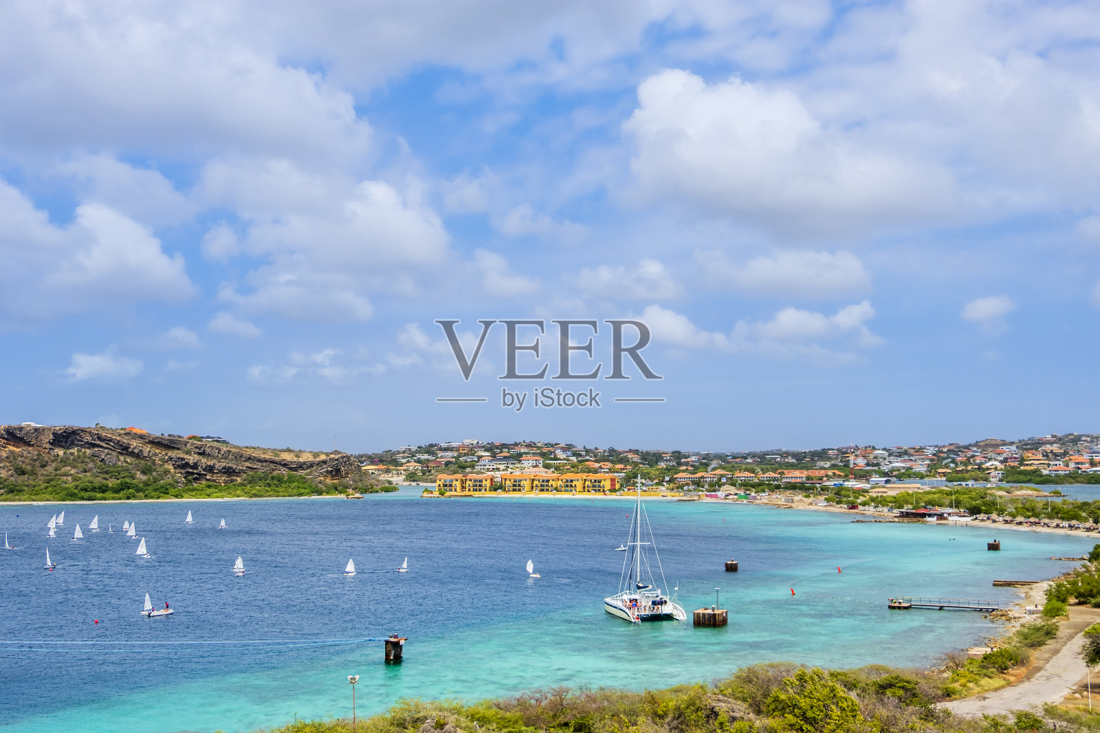 库拉索，加拉加斯湾的白帆照片摄影图片