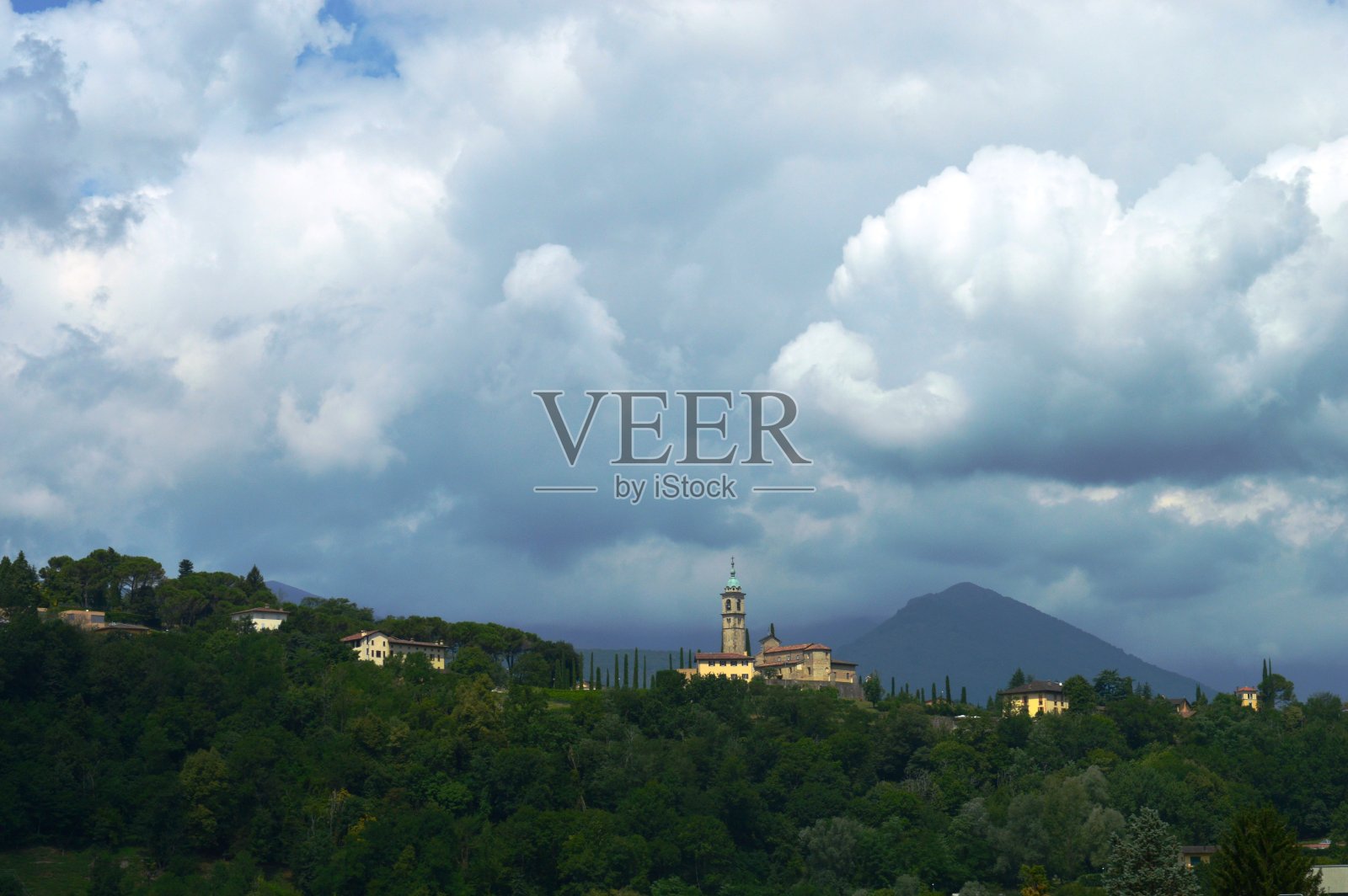 瑞士的一座古堡照片摄影图片