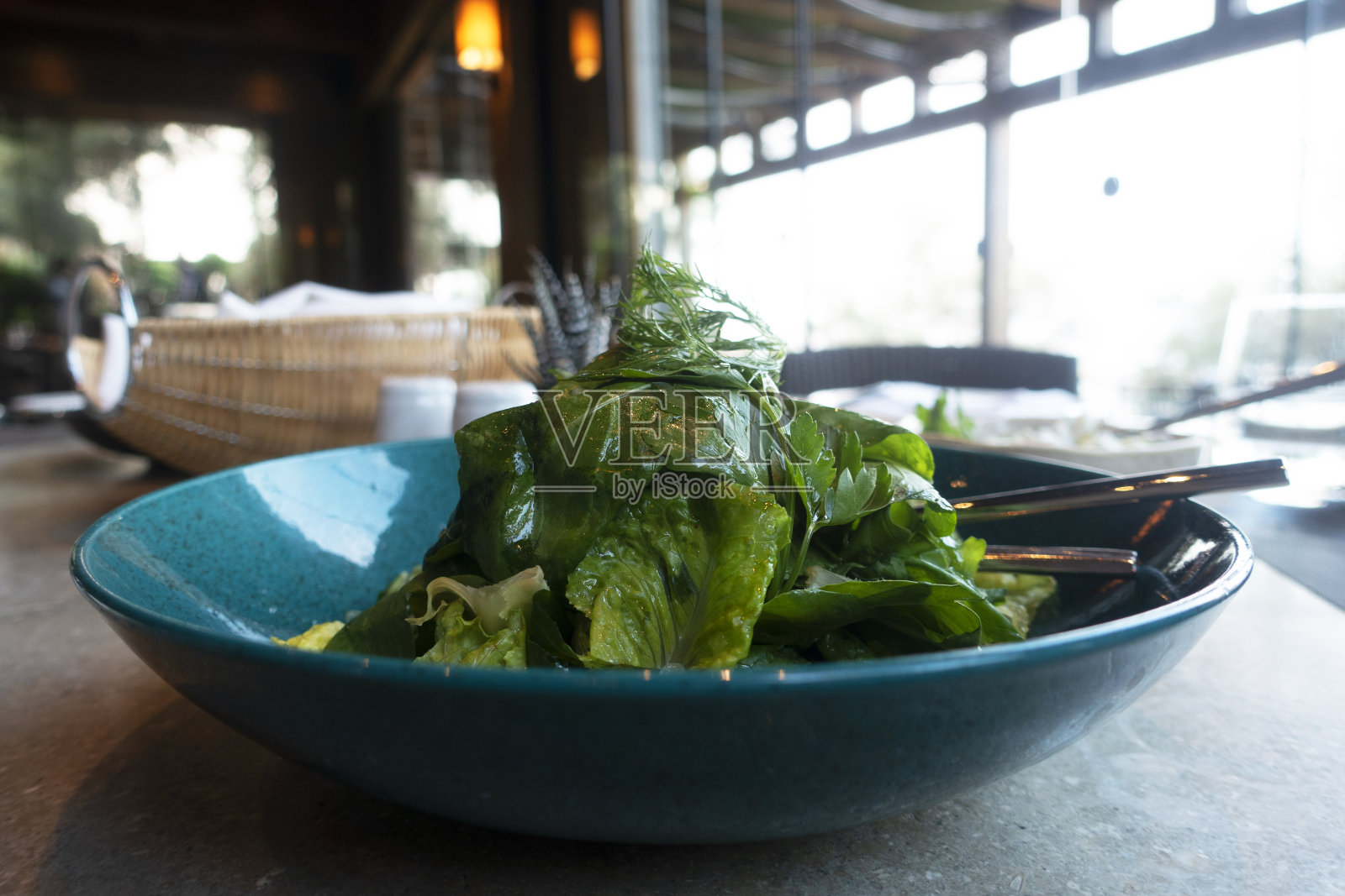 健康和新鲜的夏季晚餐照片摄影图片