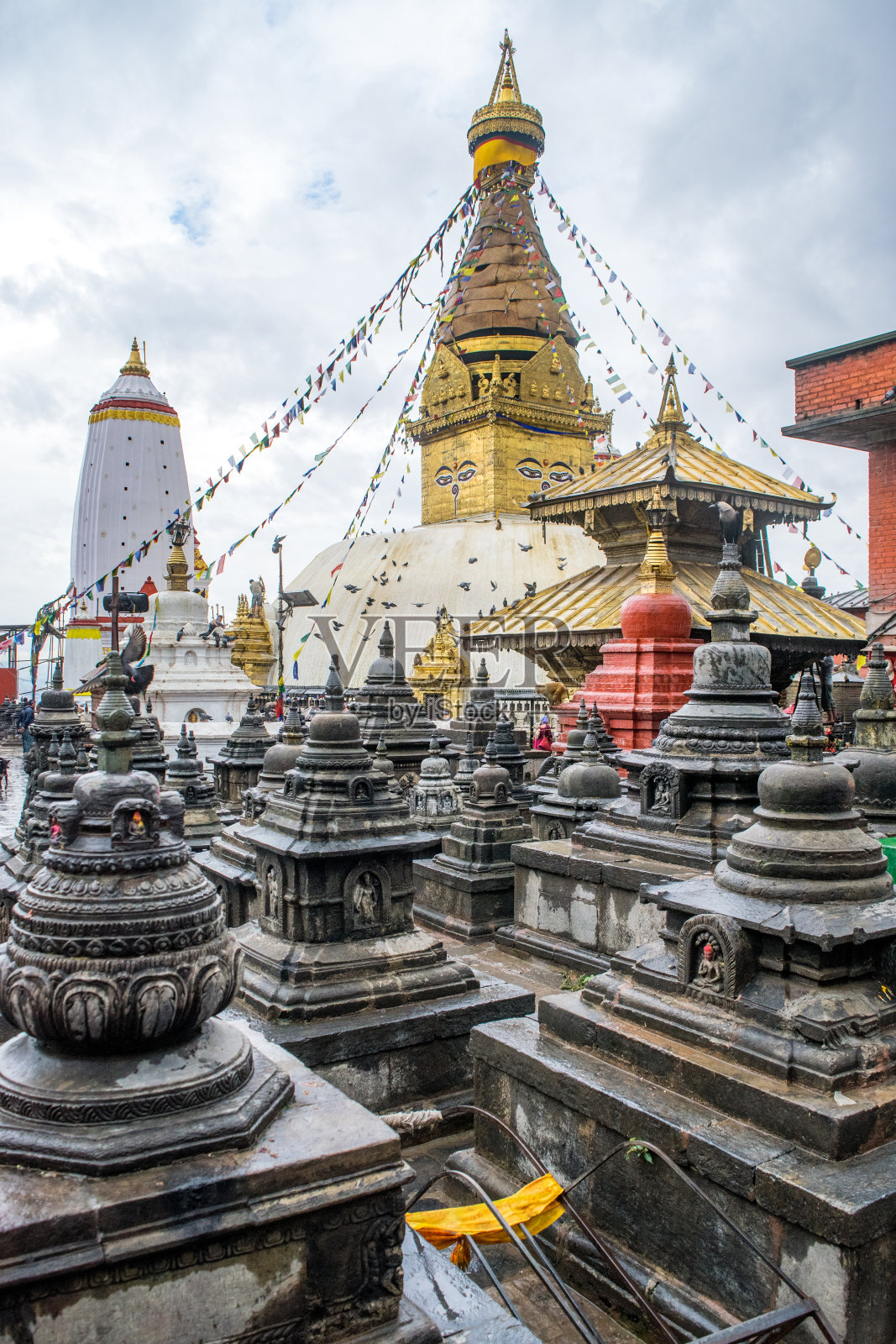 尼泊尔加德满都的斯瓦扬布纳特寺(猴庙)照片摄影图片