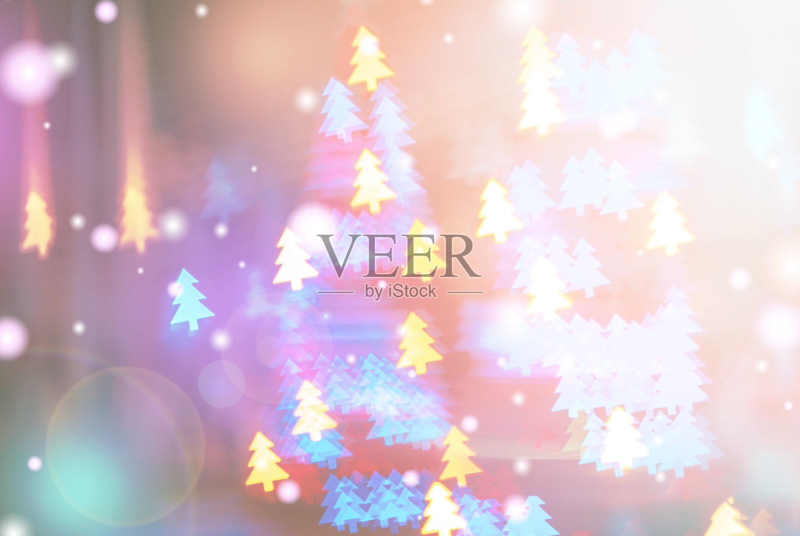 圣诞背景与散景灯;模糊的圣诞背景照片摄影图片