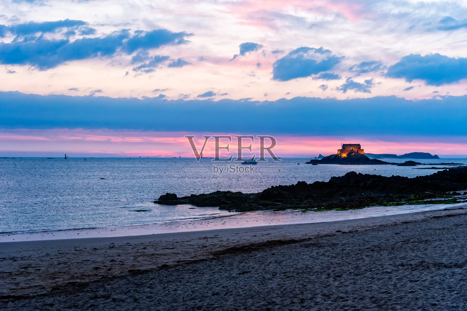 圣马洛海滩的高角度视图照片摄影图片