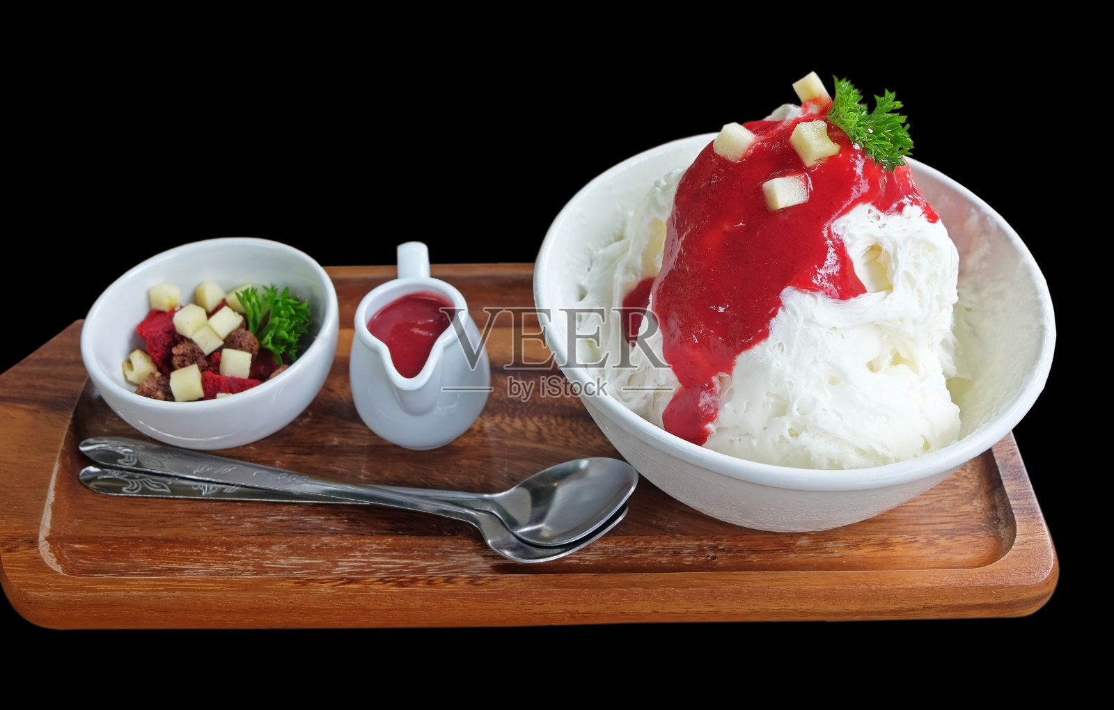 牛奶冰酥(刨冰)照片摄影图片