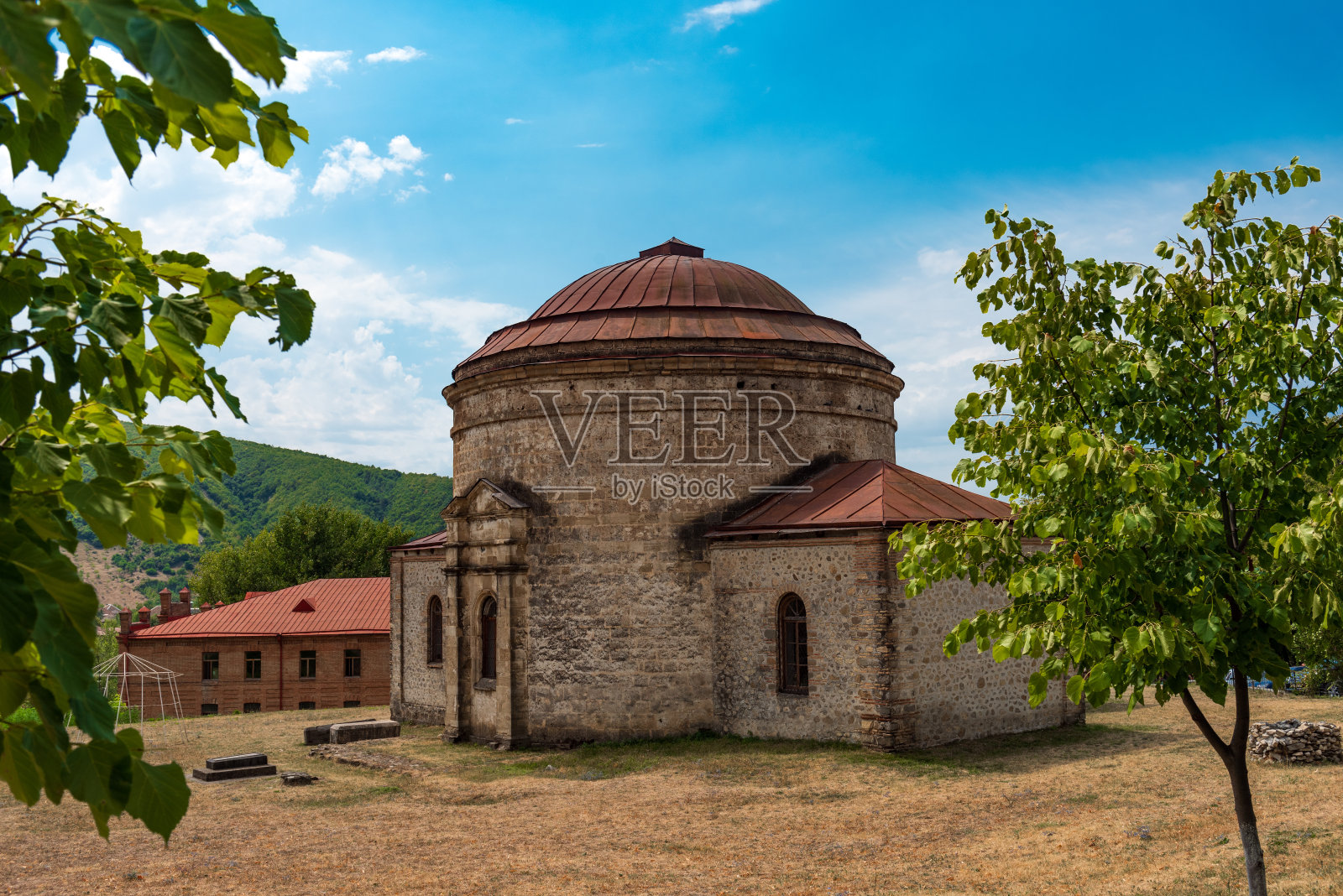 阿塞拜疆沙基市的阿尔巴尼亚古庙照片摄影图片