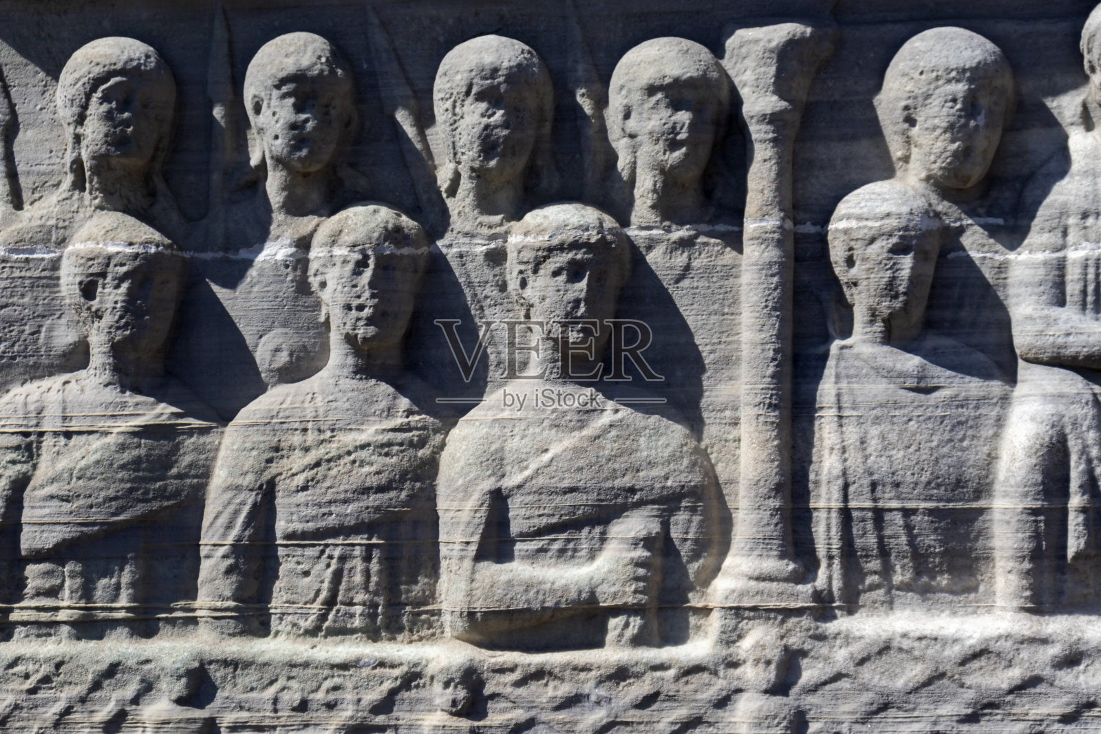 狄奥多西方尖碑的建筑细节-法老图特摩斯三世的古埃及方尖碑在伊斯坦布尔，土耳其照片摄影图片