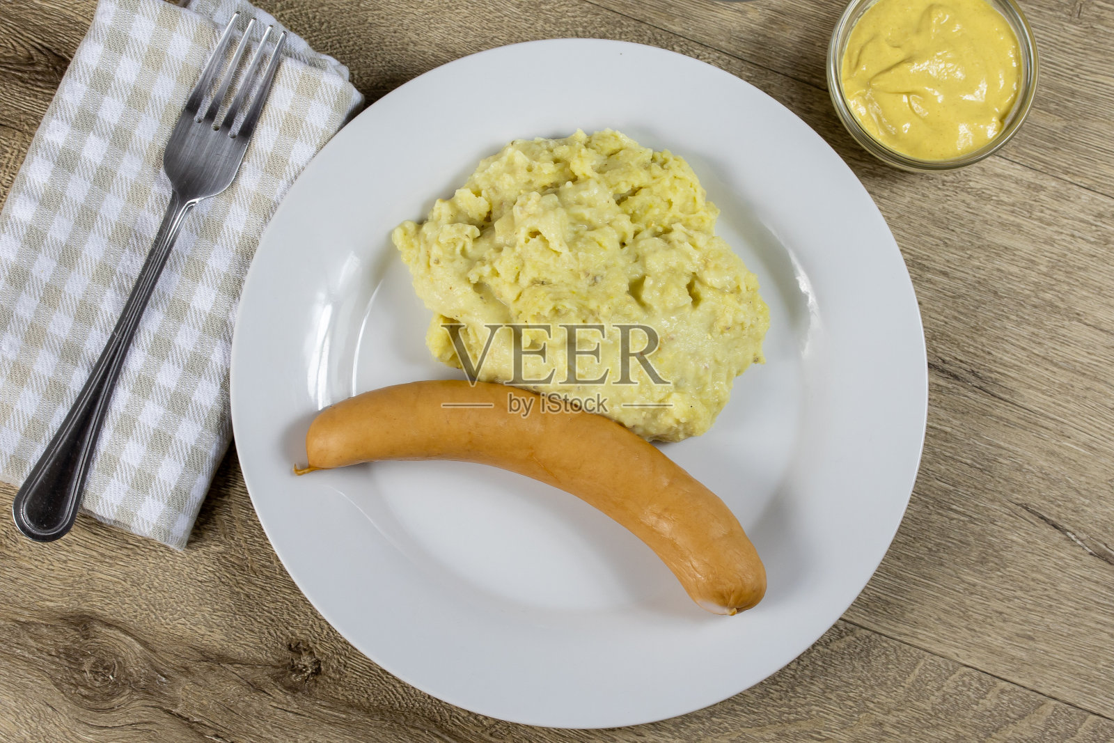 香肠和土豆泥照片摄影图片