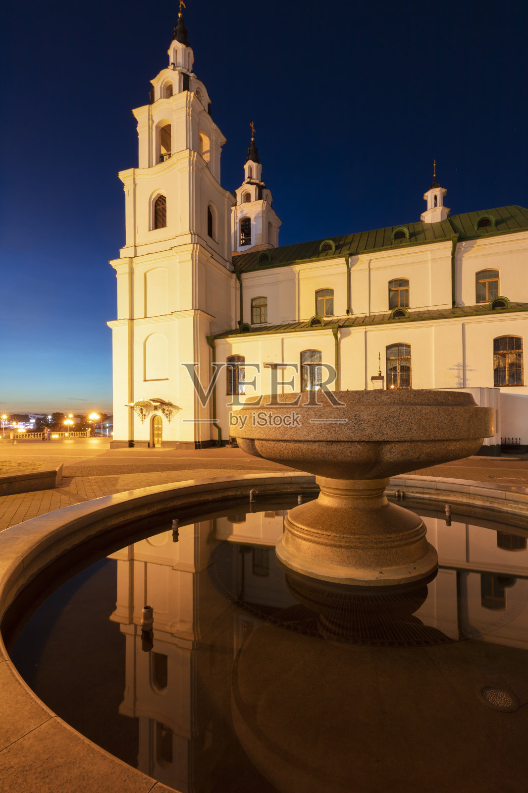 明斯克圣灵主教座堂照片摄影图片