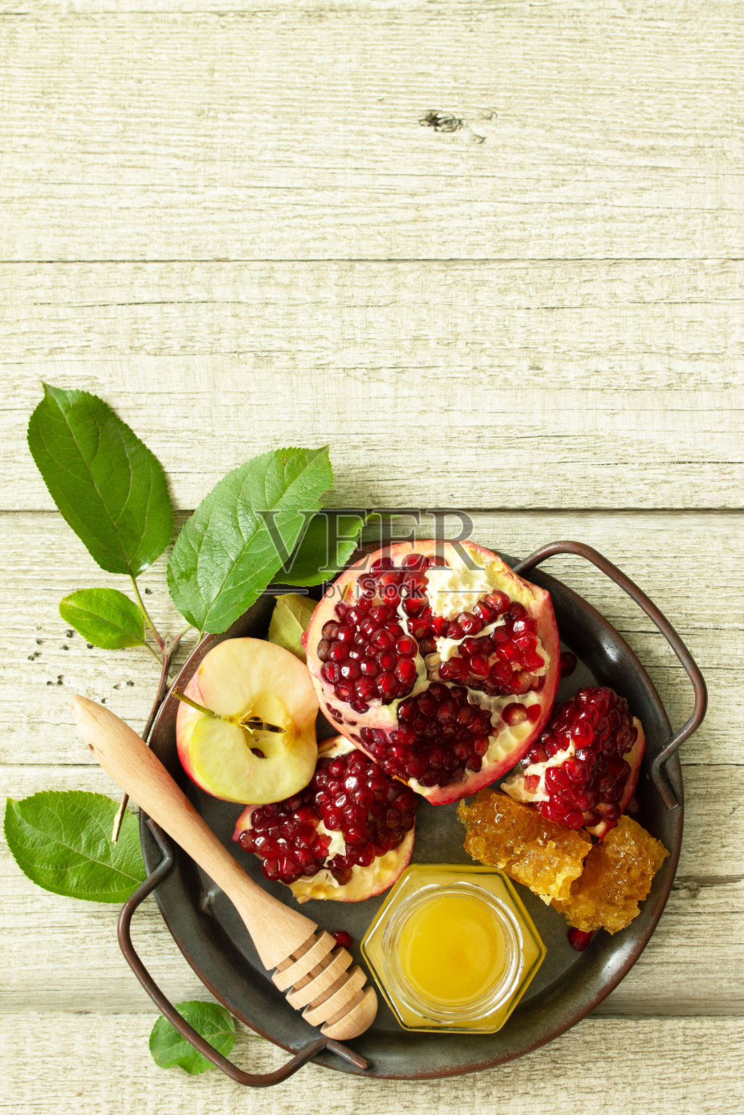 收获和感恩节。传统符号宗教的罗什哈沙那(犹太新年节日)概念。俯视图平铺。为你的文本留出空间。照片摄影图片