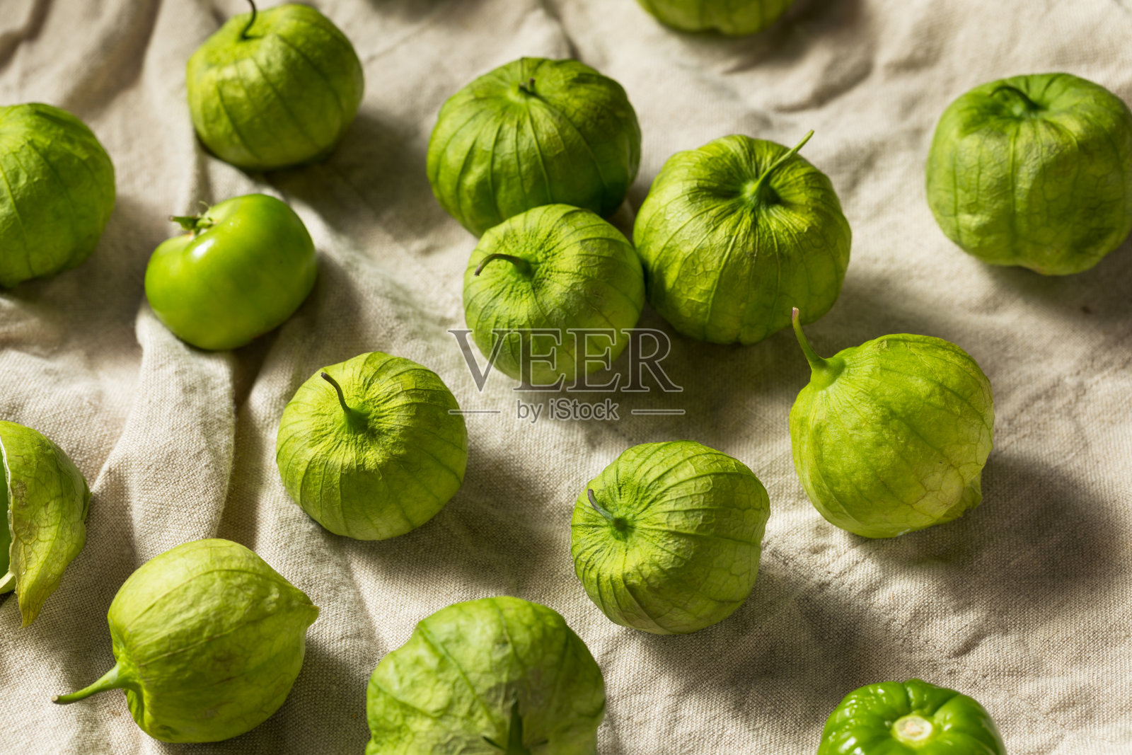 有机绿色新鲜番茄照片摄影图片