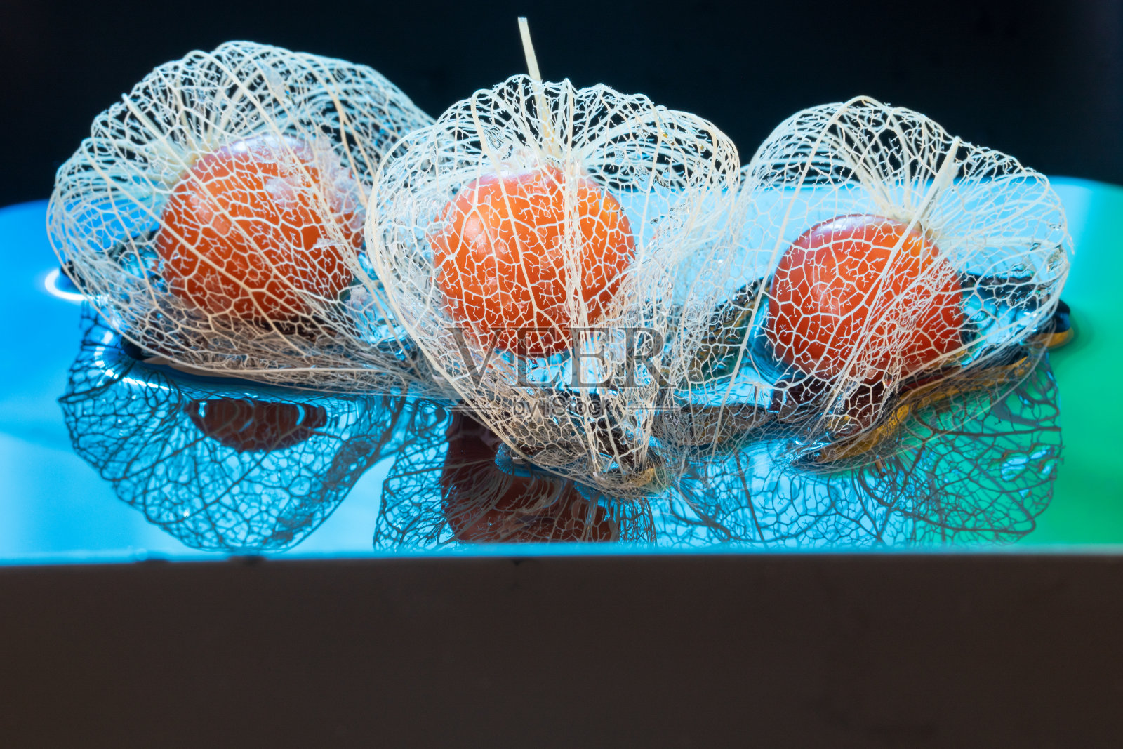 地面樱桃照片摄影图片