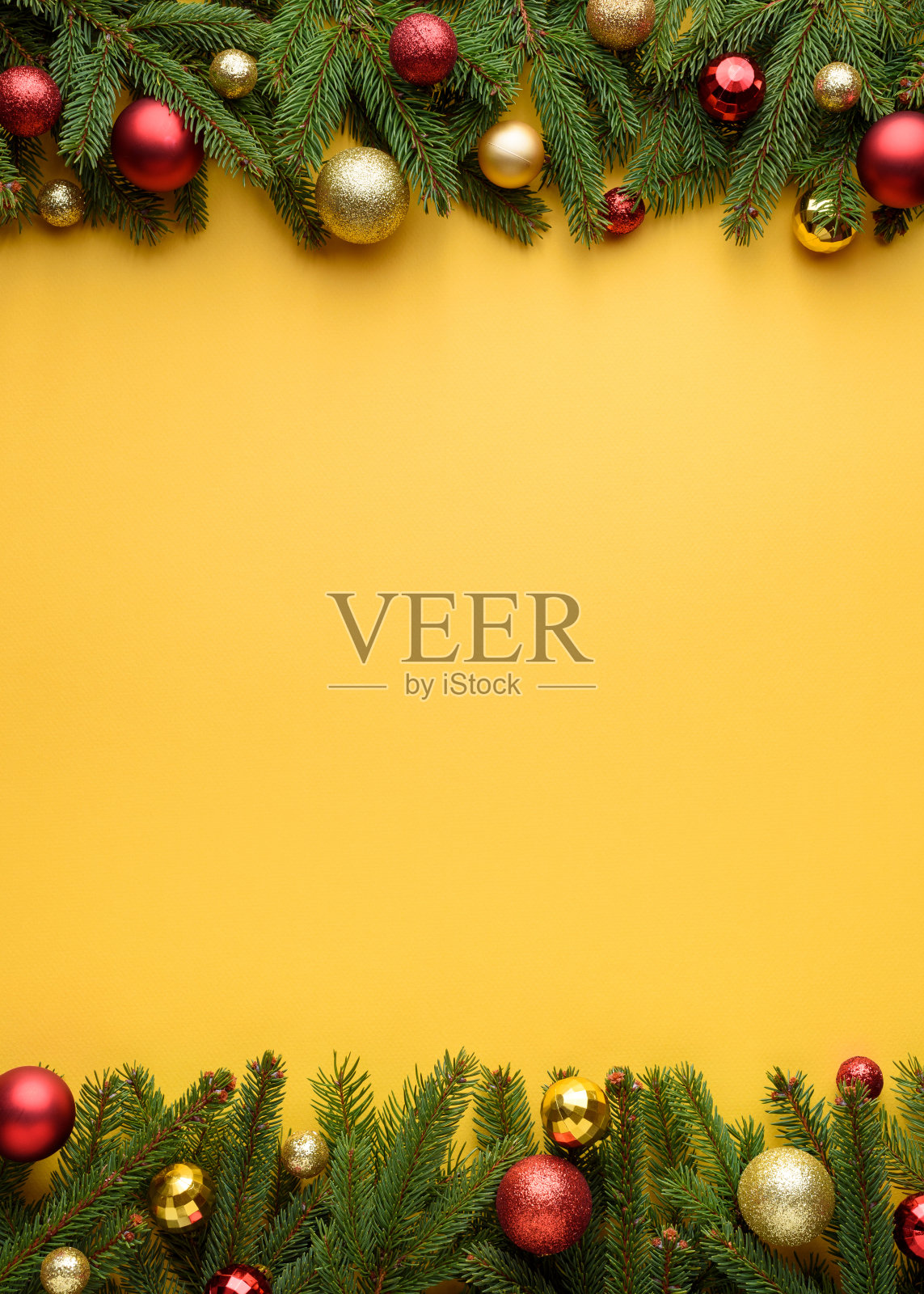 圣诞节或新年装饰框架上的黄色背景照片摄影图片