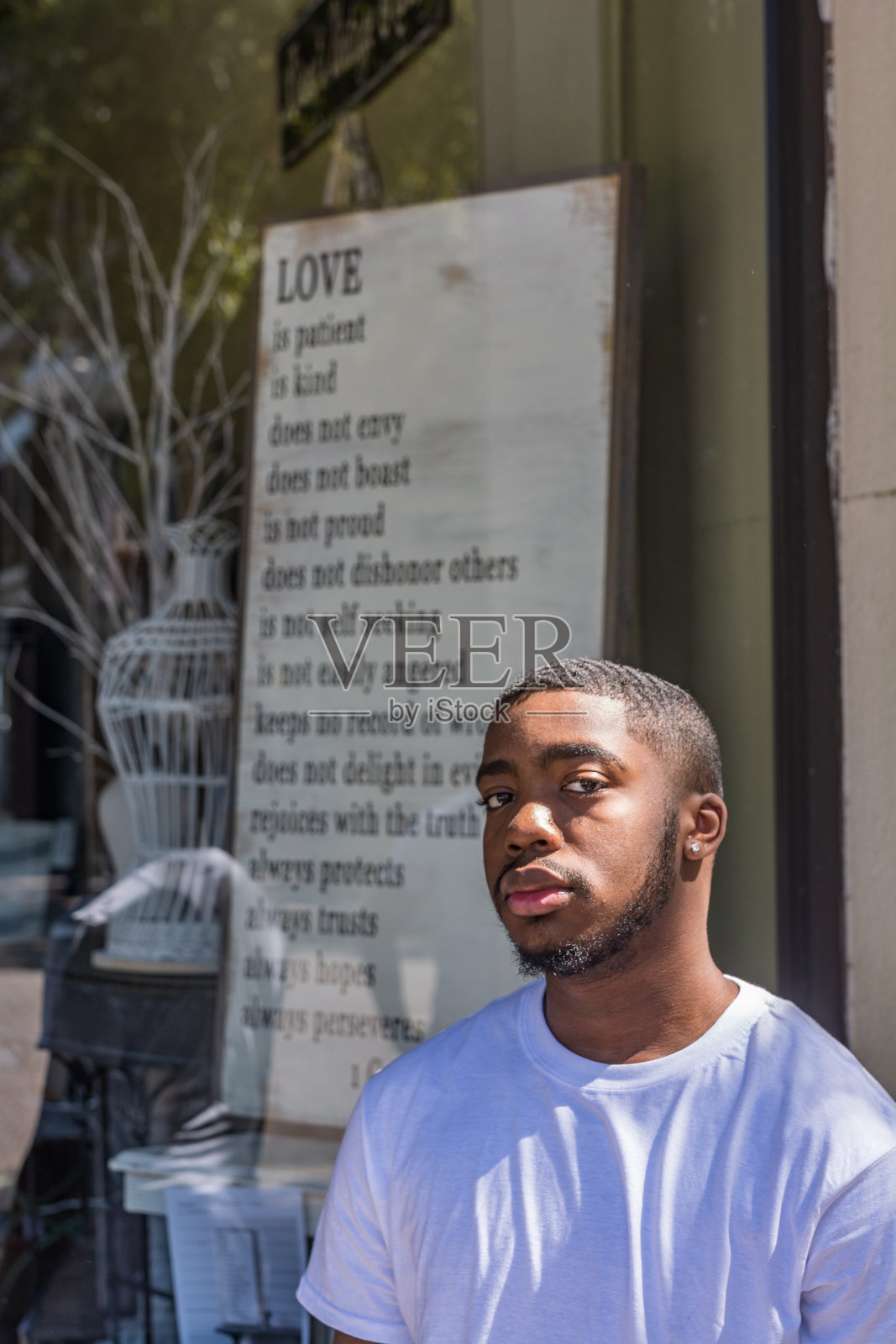 青少年的和平照片摄影图片