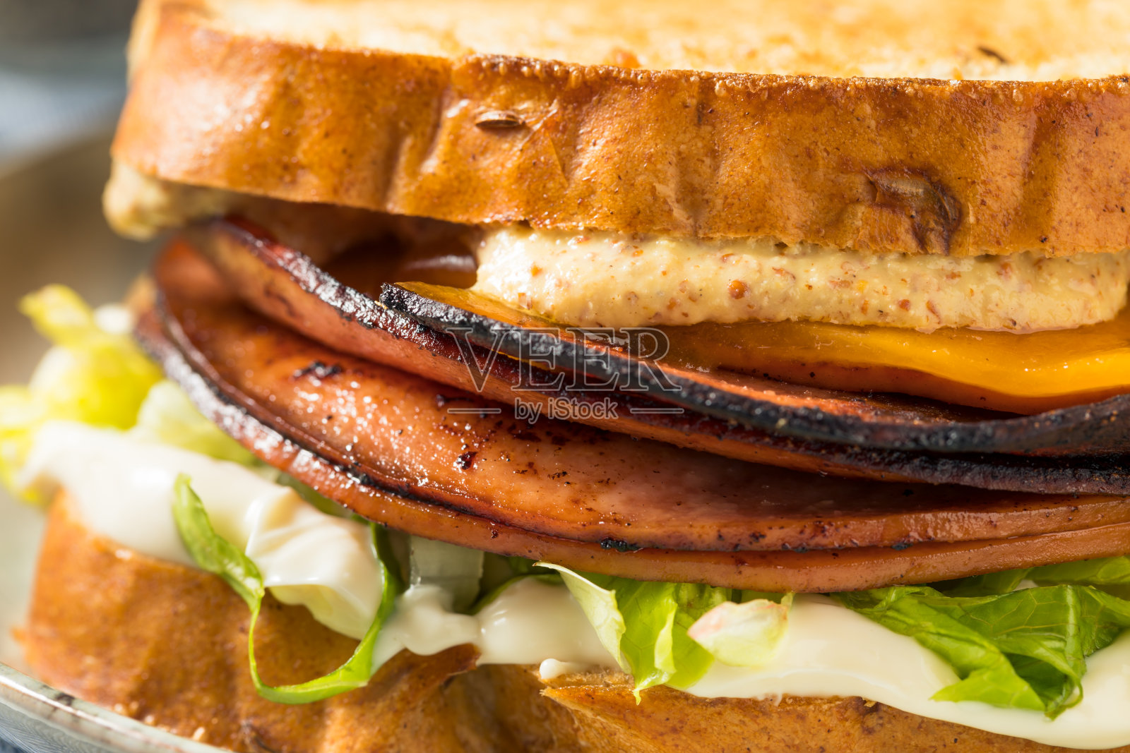 自制炸腊肠三明治照片摄影图片