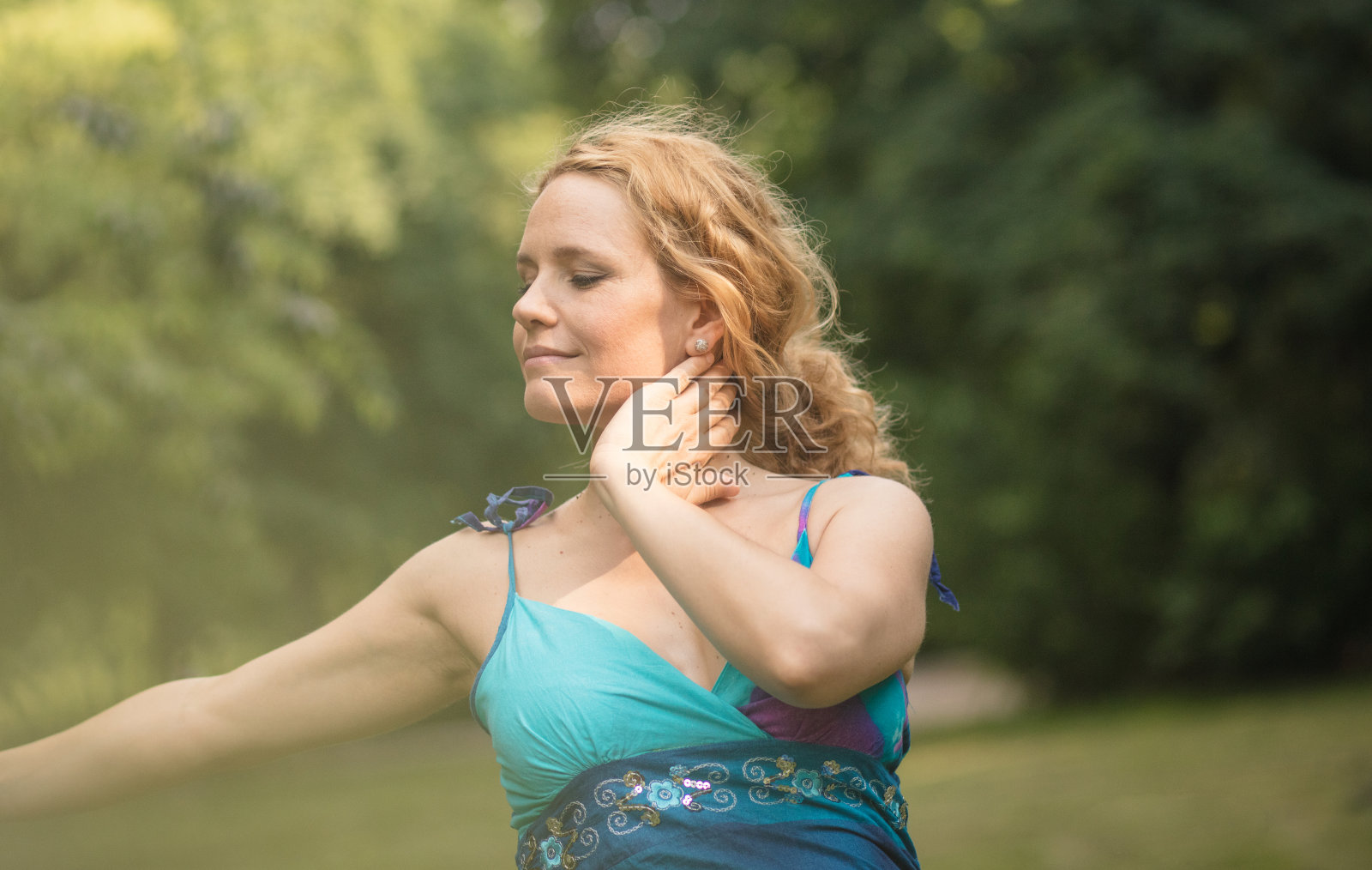 我感觉好极了。照片摄影图片