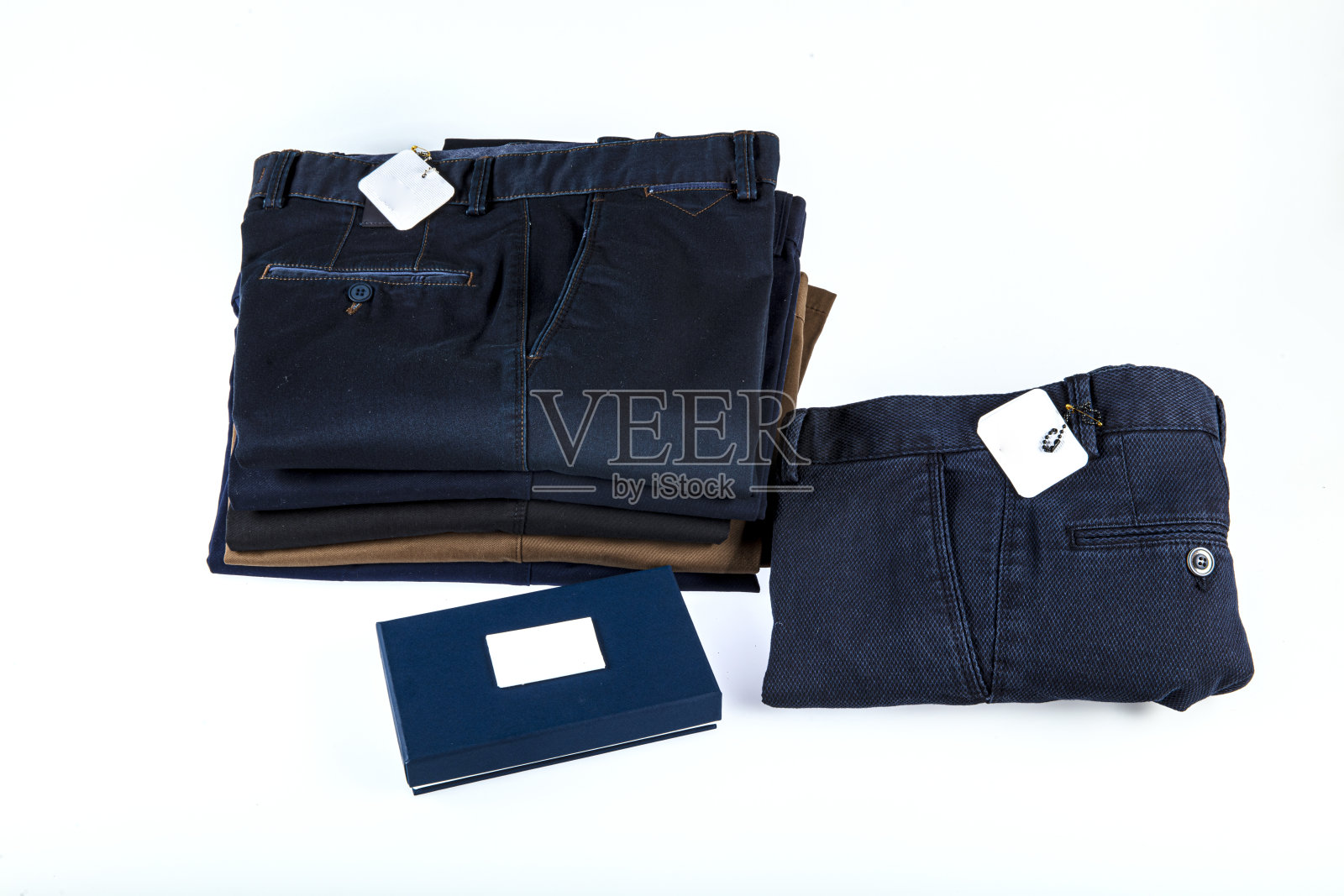 男裤侧折。孤立在白色背景上。前视图。照片摄影图片