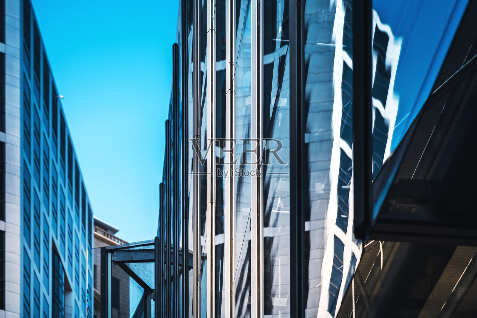 现代化的办公大楼近在香港照片摄影图片