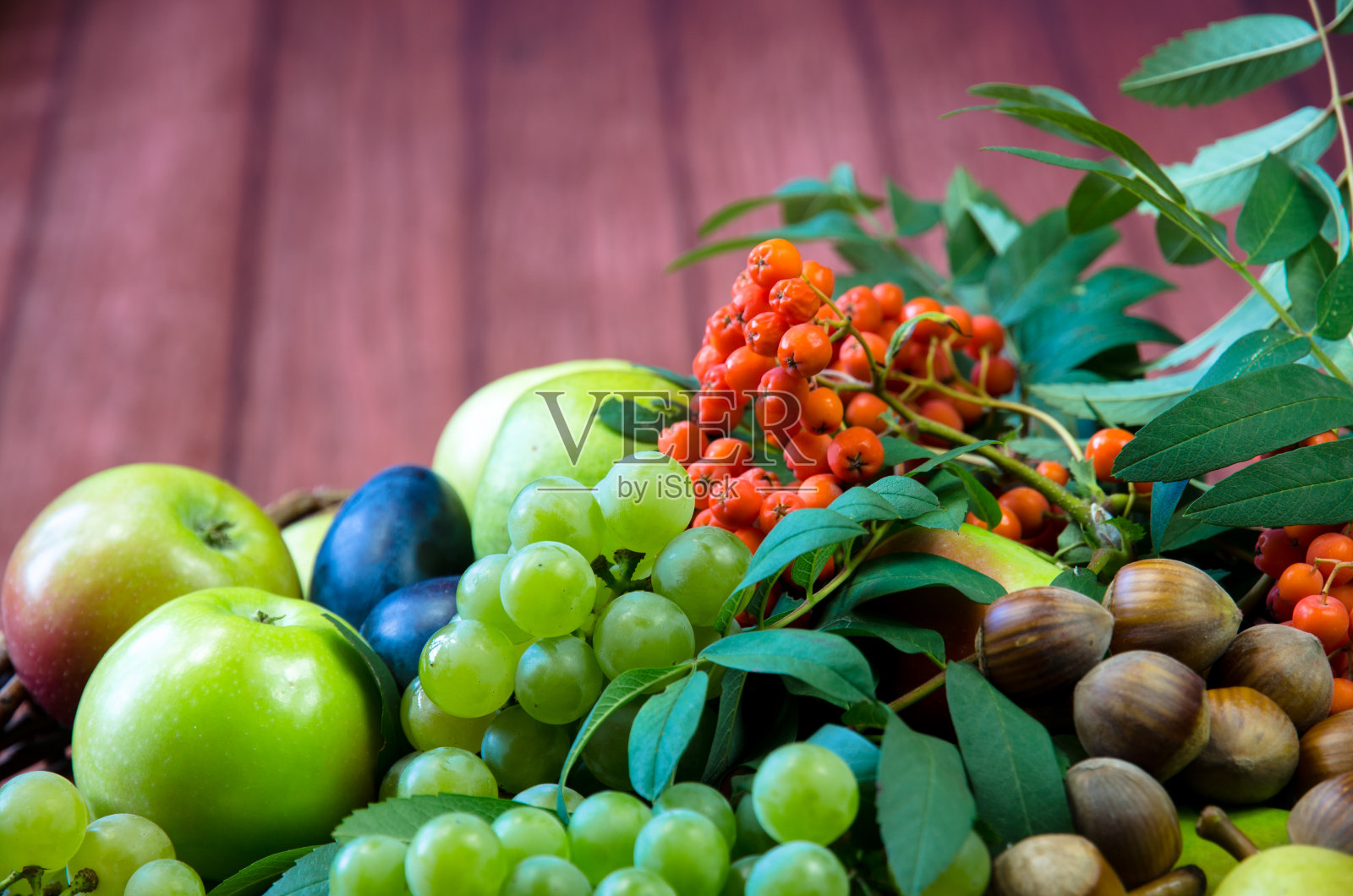 一组组健康多彩的秋果照片摄影图片