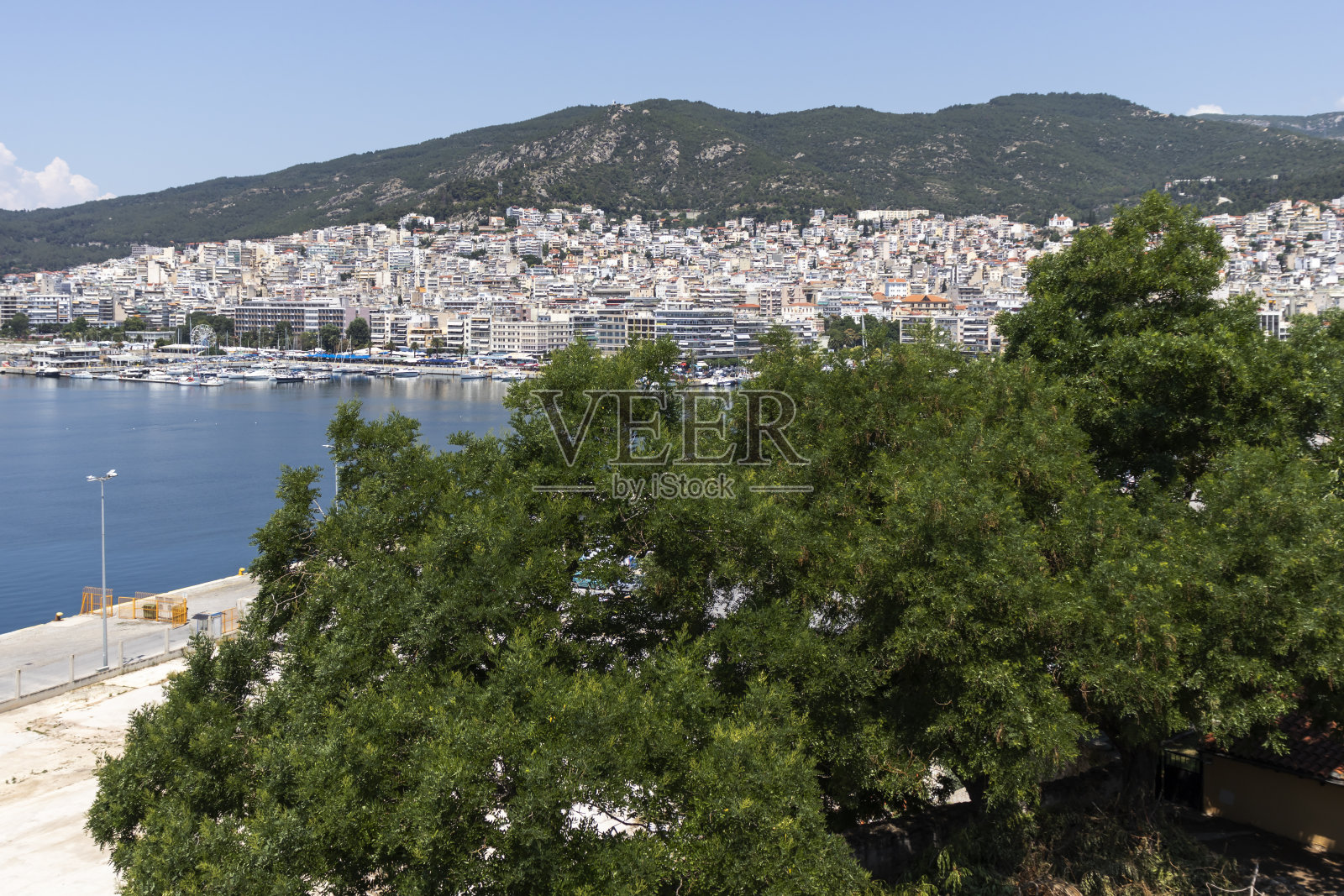 希腊东马其顿和色雷斯卡瓦拉市堤岸全景图照片摄影图片
