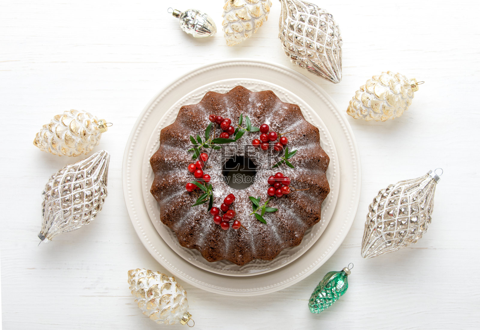 圣诞装饰蛋糕，从上往下看照片摄影图片