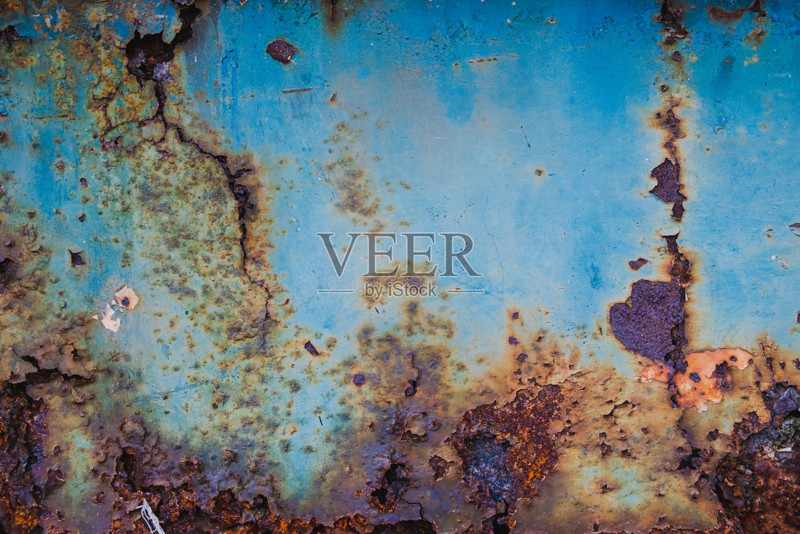 蓝色和白色的金属背景，锈迹斑斑的金属背景，抽象艺术。照片摄影图片