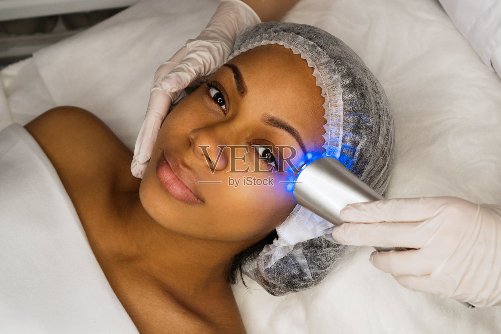 超声波光谱疗法。硬件美容。照片摄影图片