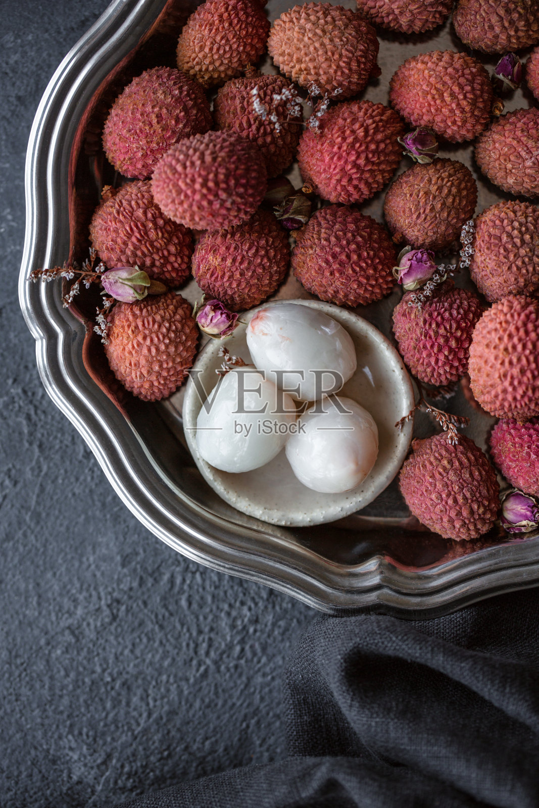 生的有机红荔枝浆果照片摄影图片