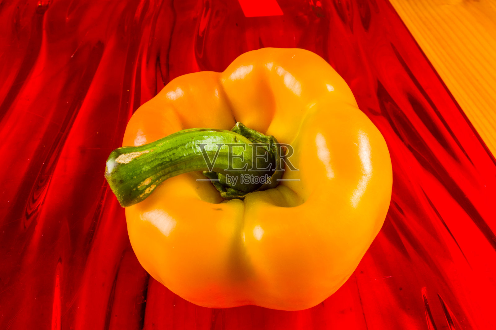 色彩鲜艳的混合最新鲜的红黄辣椒，甜椒照片摄影图片