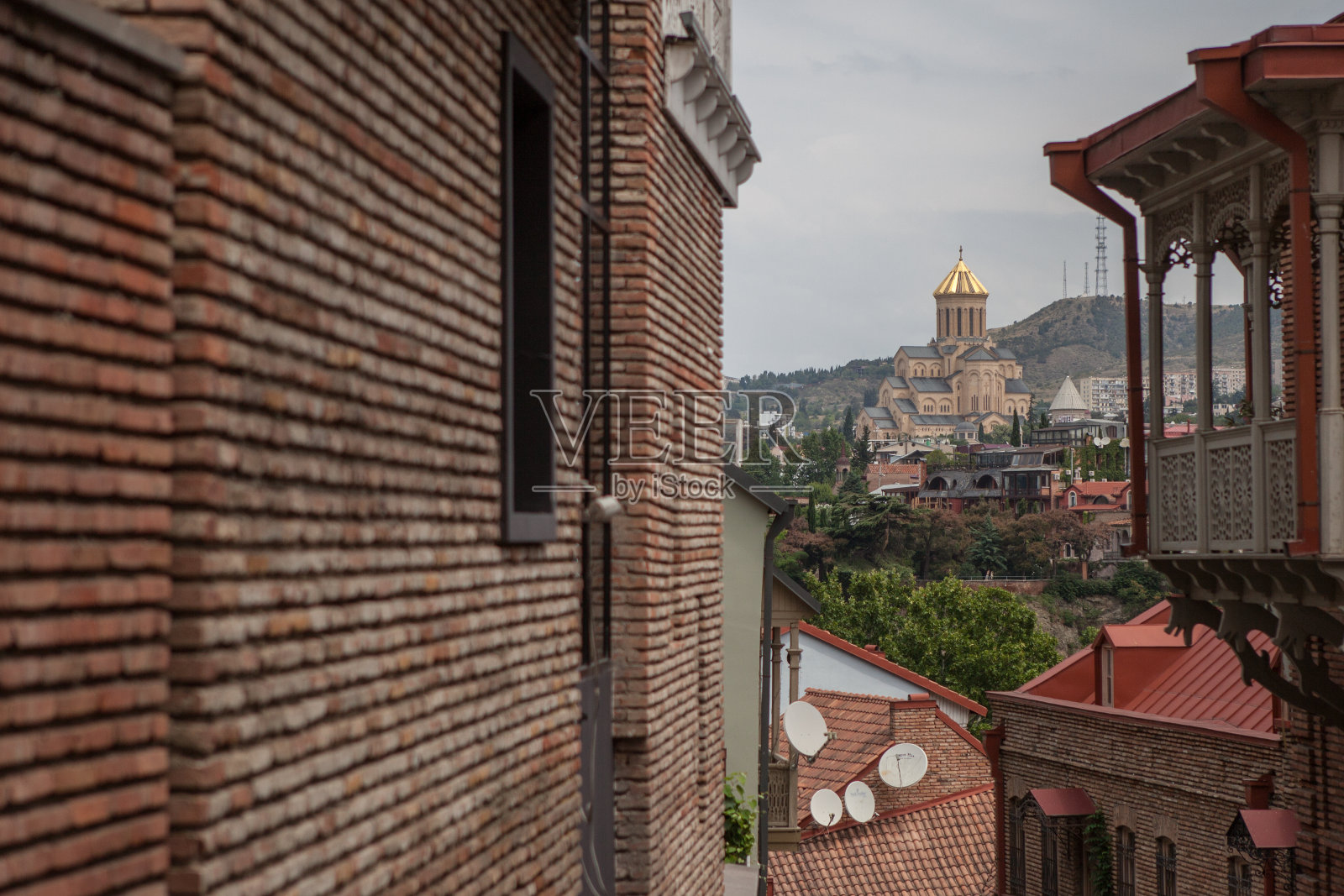 第比利斯的圣三一教堂照片摄影图片