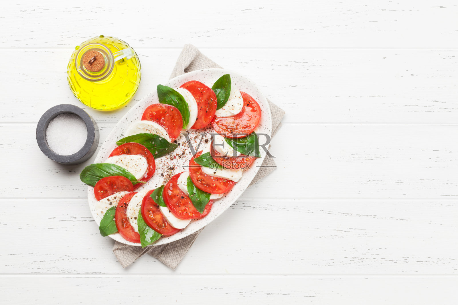 美味的意大利卡普莱沙拉照片摄影图片