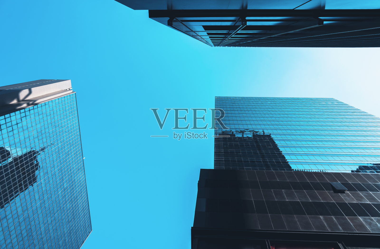 现代化的办公大楼近在香港照片摄影图片