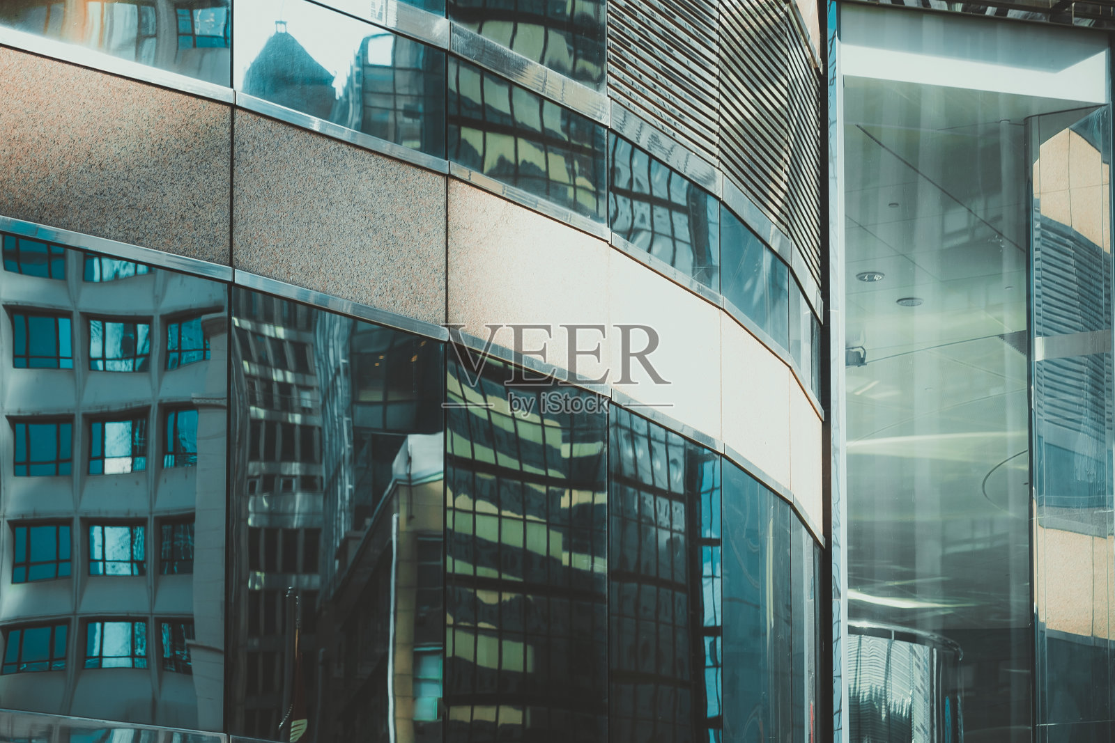 现代化的办公大楼近在香港照片摄影图片