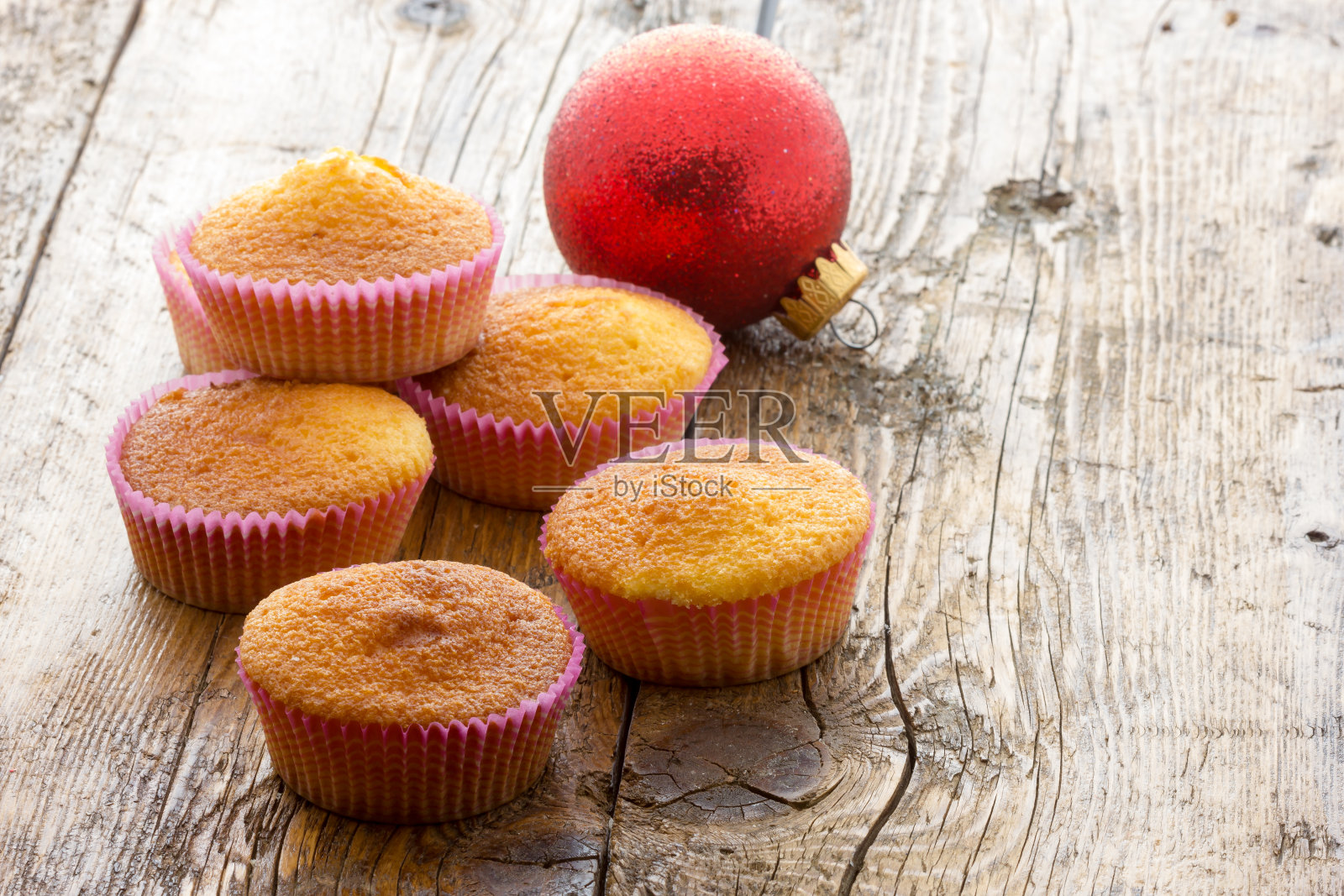 糖粉甜甜圈照片摄影图片