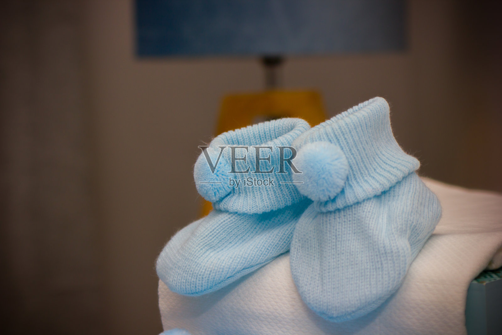 婴儿服装和配件的男孩和女孩。可爱的宝宝照片摄影图片